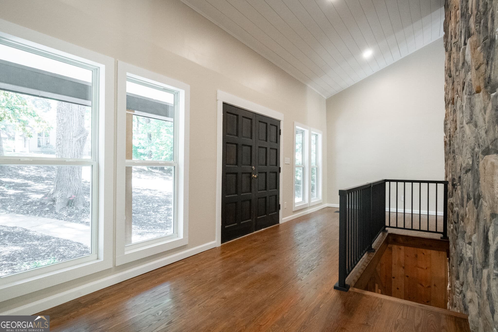 4 bedroom, 3.5 bathroom, 4,427 sq ft single family residence for sale at 160 Lake Forest Drive, Athens, GA 30607 — photo 7