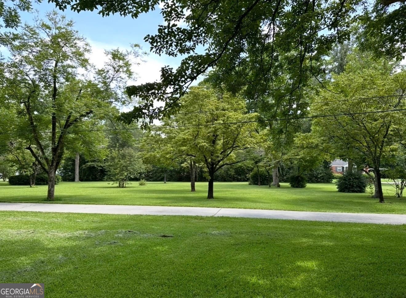 3 bedroom, 3 bathroom, 3,823 sq ft single family residence for sale at 112 Geneva Street, Dublin, GA 31021 — photo 6