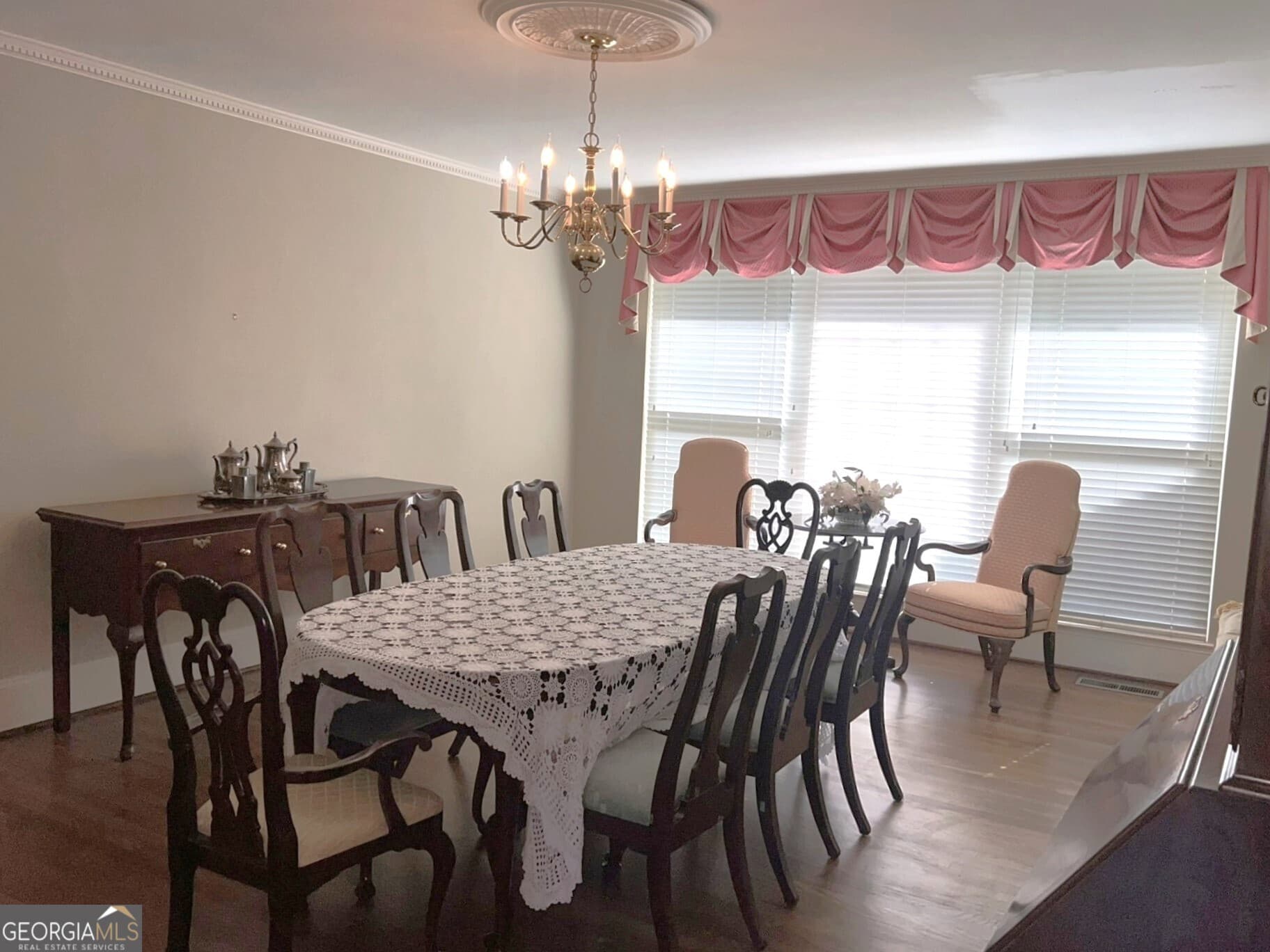 4 bedroom, 2.5 bathroom, 2,770 sq ft single family residence for sale at 1855 Waverland Drive, Macon, GA 31211 — photo 3