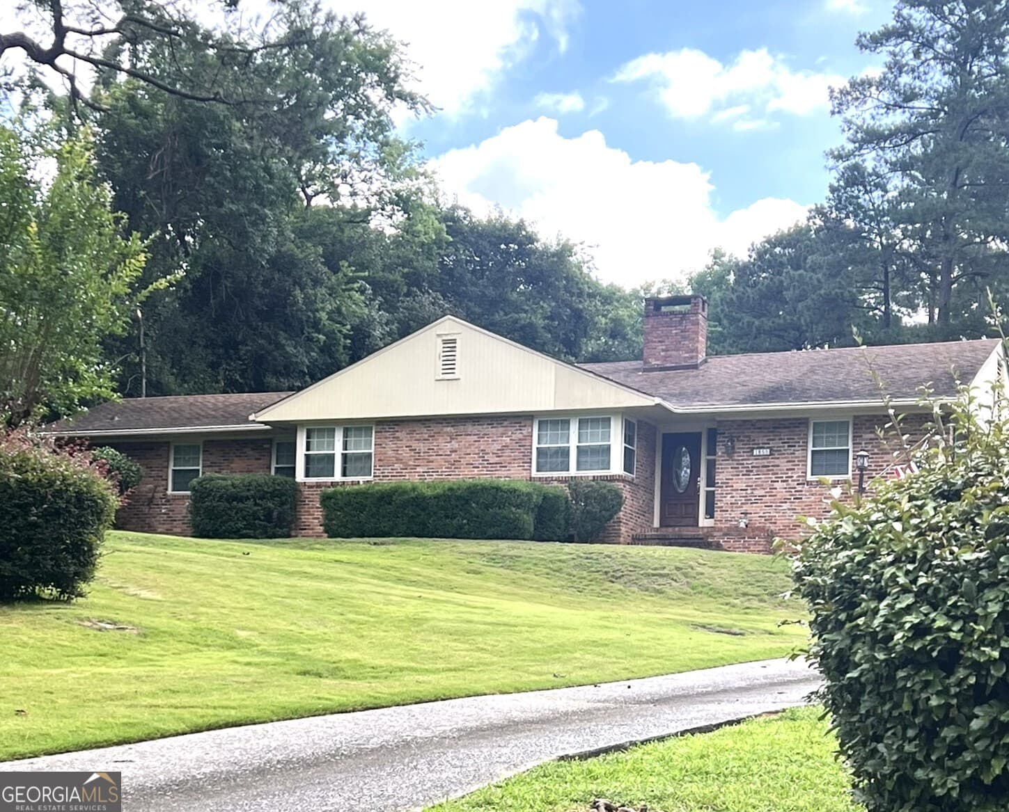 4 bedroom, 2.5 bathroom, 2,770 sq ft single family residence for sale at 1855 Waverland Drive, Macon, GA 31211