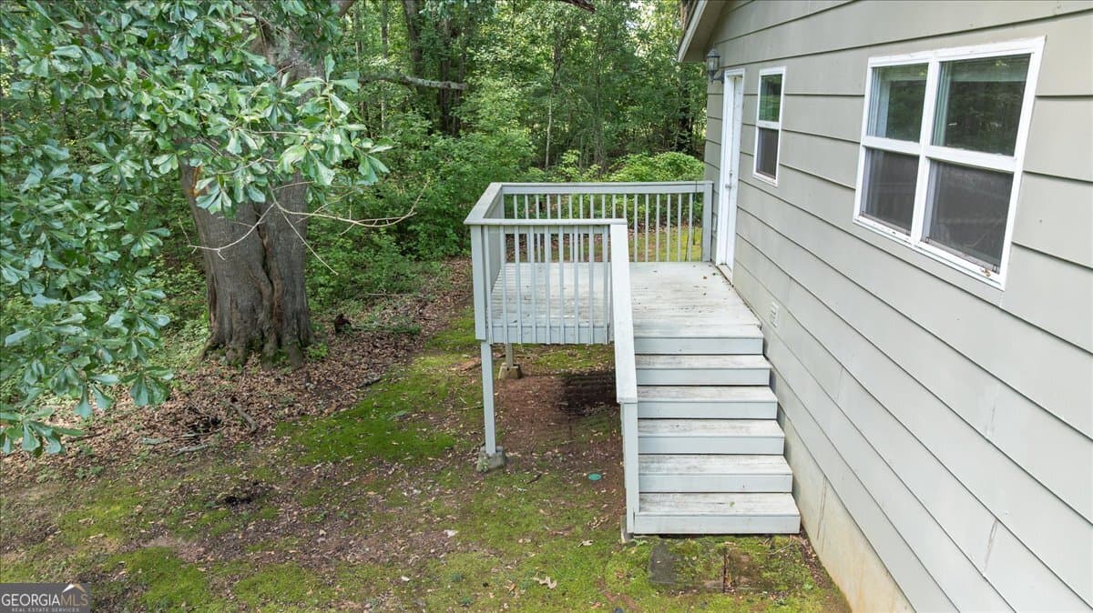 3 bedroom, 2 bathroom, 1,438 sq ft single family residence for sale at 508 Thurmond Circle, Statham, GA 30666 — photo 5