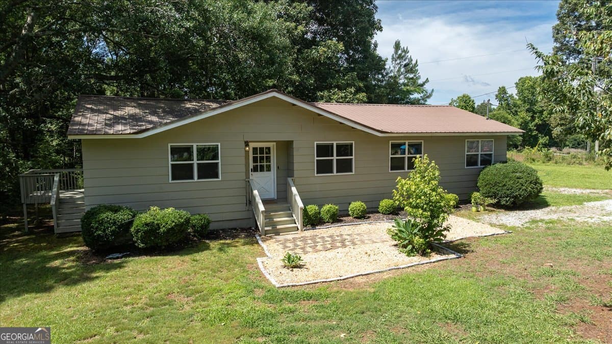 3 bedroom, 2 bathroom, 1,438 sq ft single family residence for sale at 508 Thurmond Circle, Statham, GA 30666 — photo 4