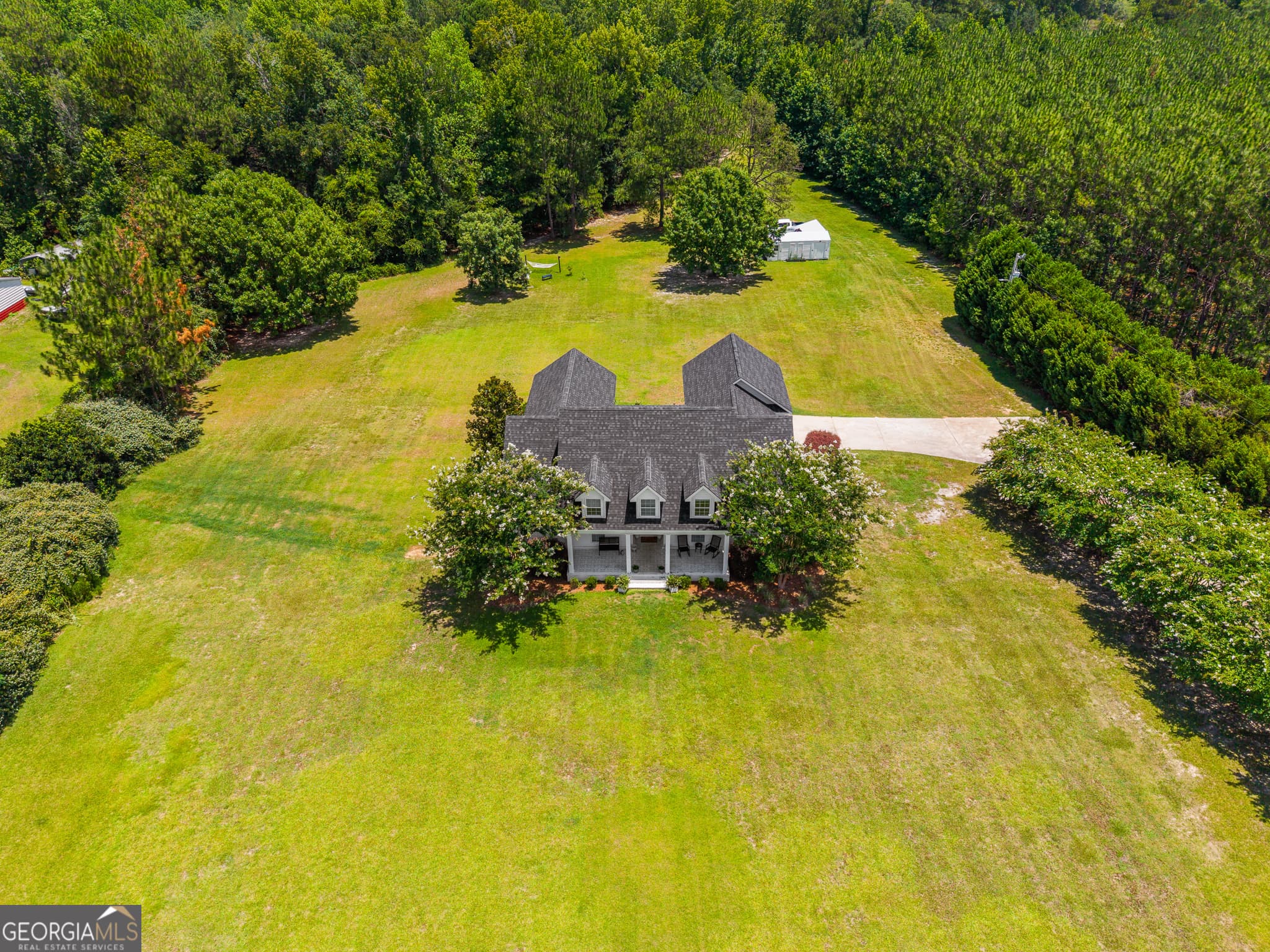 4 bedroom, 3.5 bathroom, 2,712 sq ft single family residence for sale at 1062 Franklin Road, Statesboro, GA 30461 — photo 4