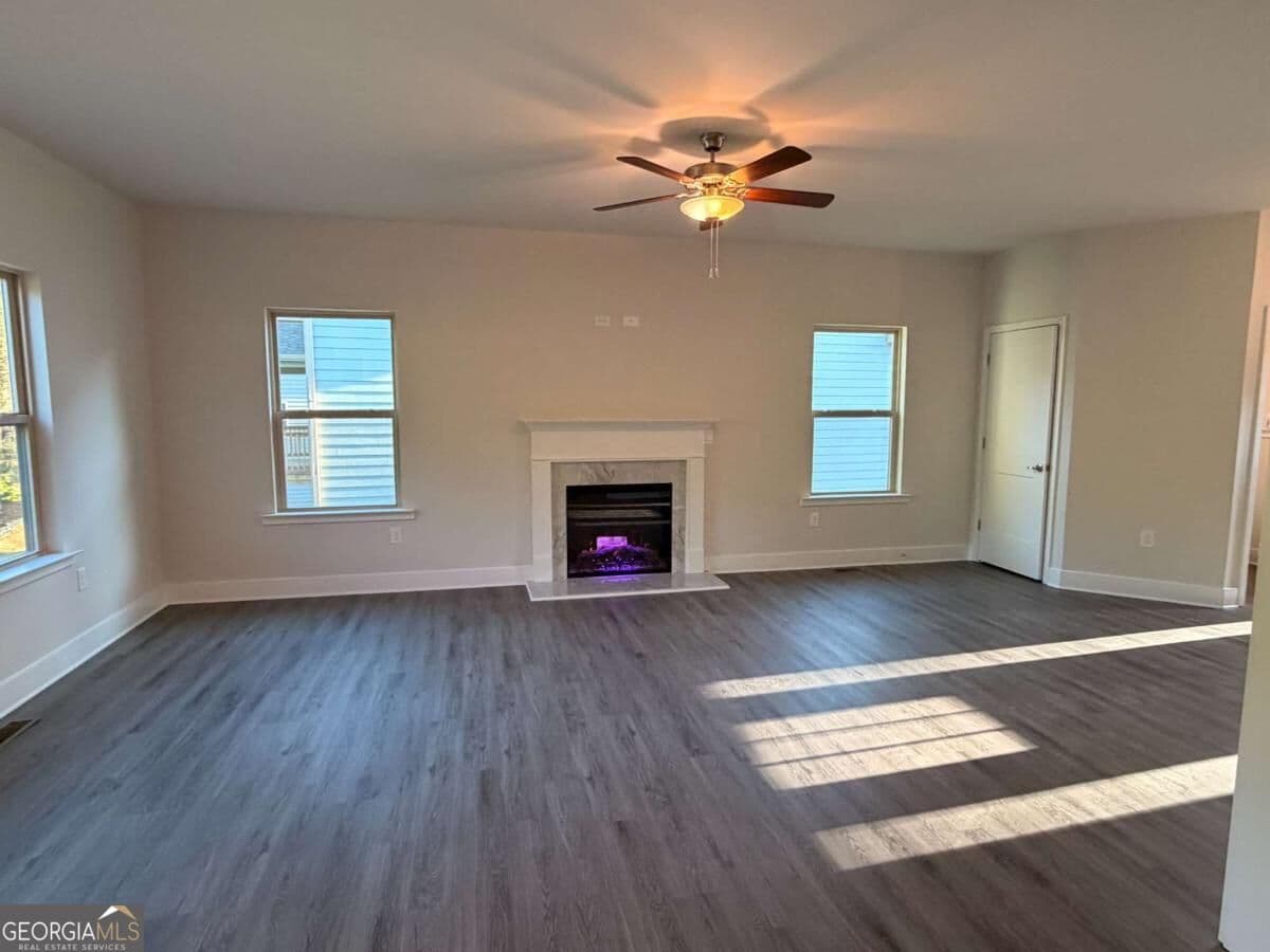 5 bedroom, 3.5 bathroom, 3,213 sq ft single family residence for sale at 456 Magnolia Grove Place, Cornelia, GA 30531 — photo 7