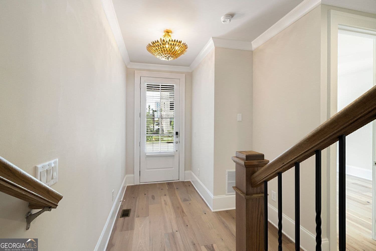 3 bedroom, 3.5 bathroom, 2,118 sq ft townhouse for sale at 359 Chatooga Lane, Savannah, GA 31401 — photo 6