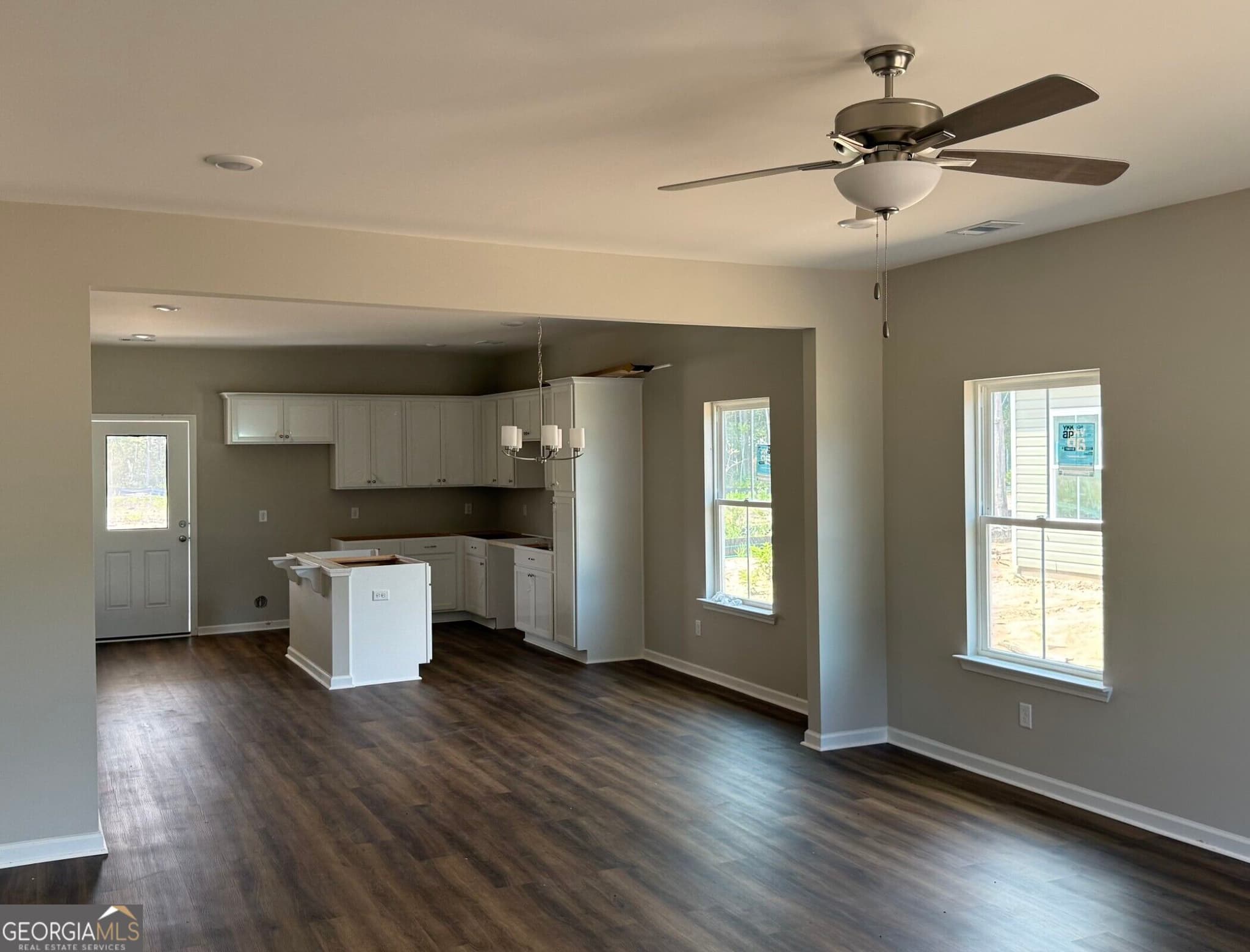 3 bedroom, 2 bathroom, 1,550 sq ft single family residence for sale at 23 Ransom Drive, Darien, GA 31305 — photo 7