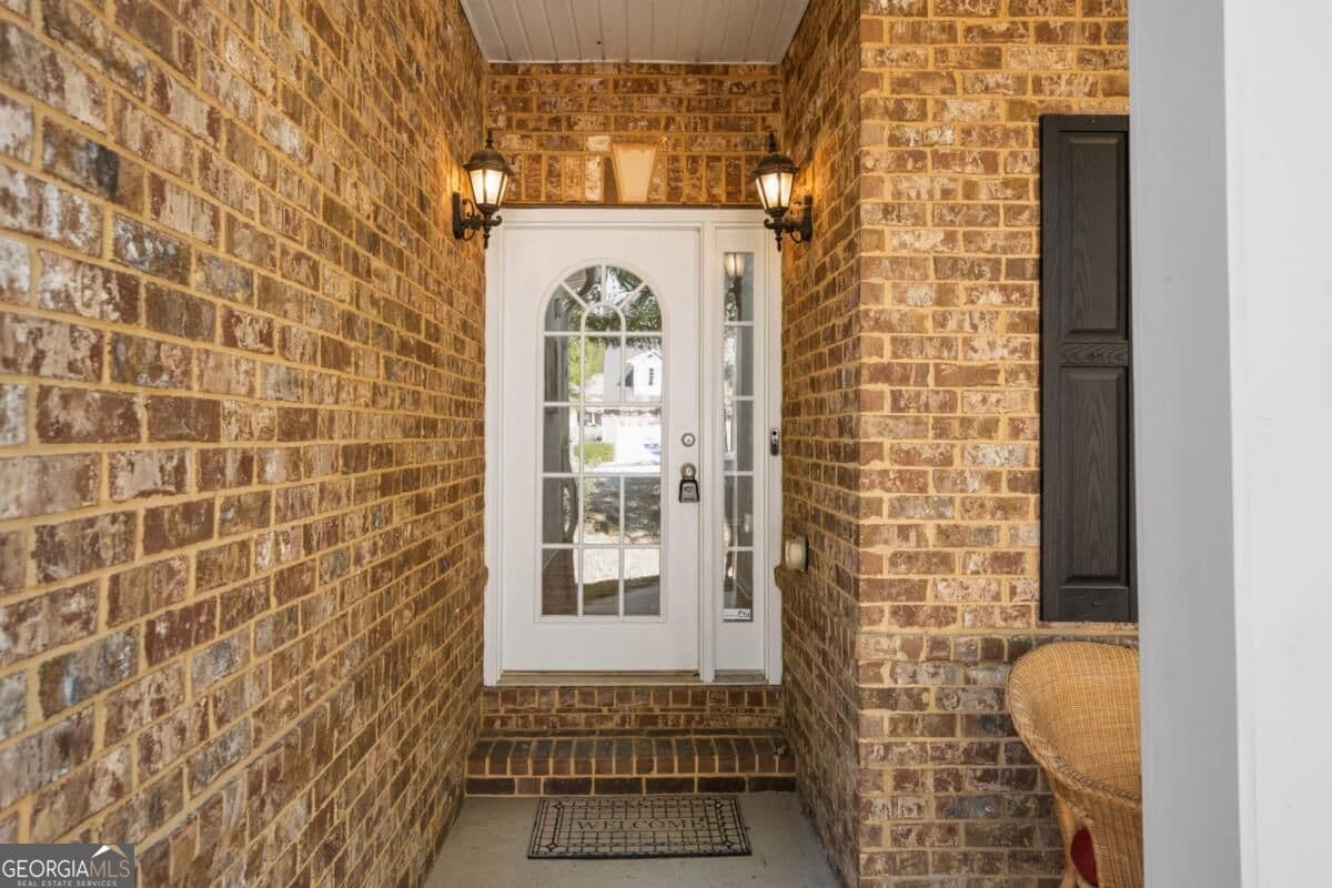 8 bedroom, 4 bathroom, 4,538 sq ft single family residence for sale at 6941 Roane Court, Lithonia, GA 30038 — photo 9