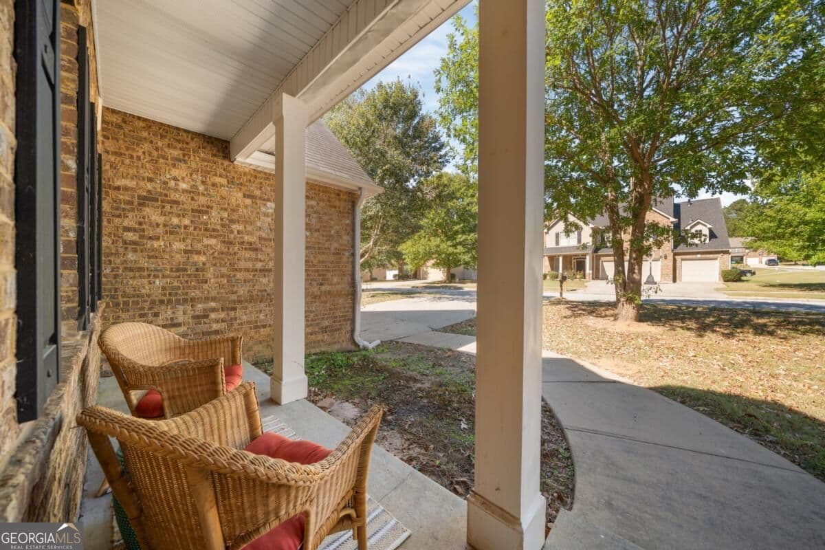 8 bedroom, 4 bathroom, 4,538 sq ft single family residence for sale at 6941 Roane Court, Lithonia, GA 30038 — photo 10