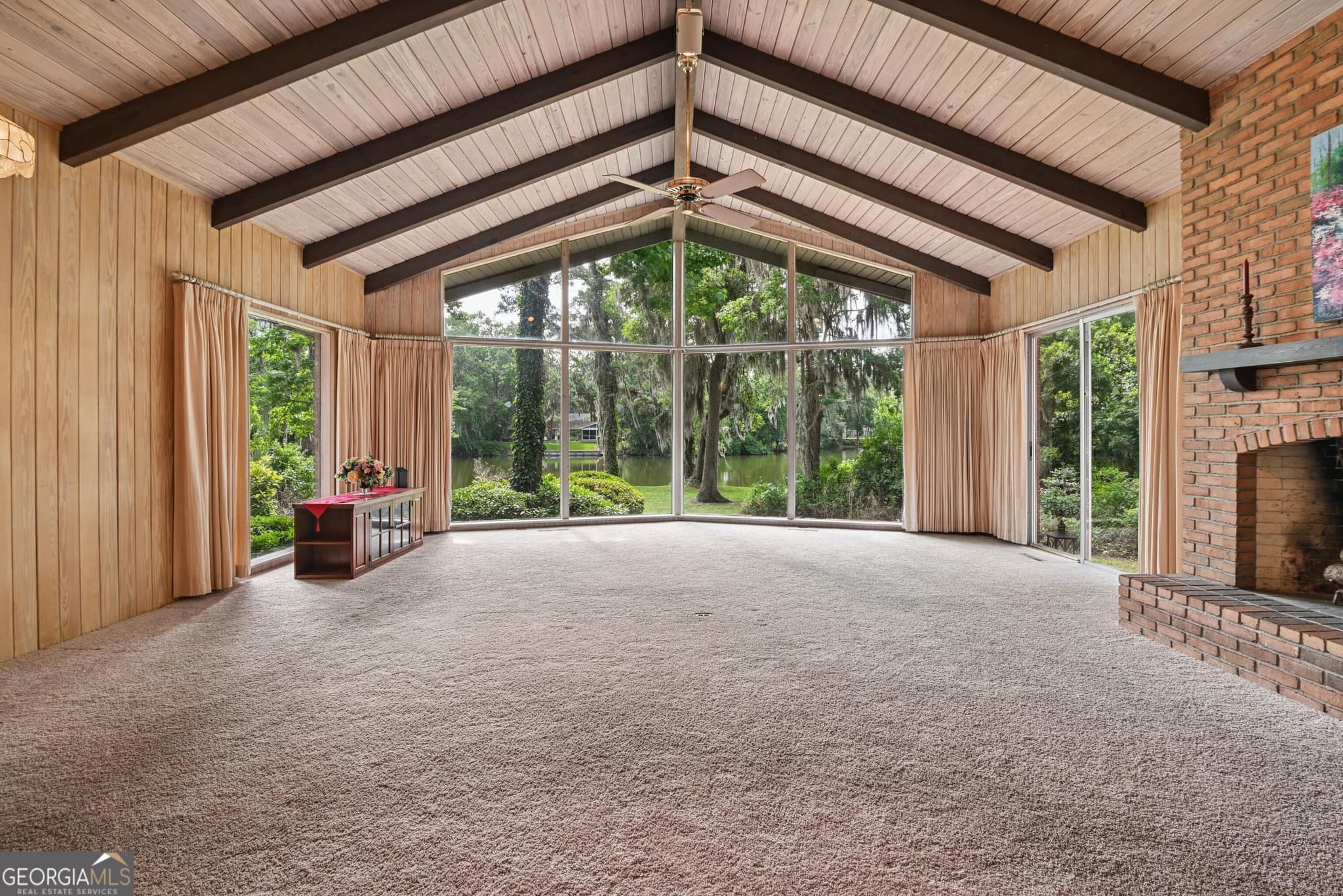4 bedroom, 2.5 bathroom, 2,991 sq ft single family residence for sale at 180 Saint Clair Drive, St. Simons, GA 31522 — photo 3