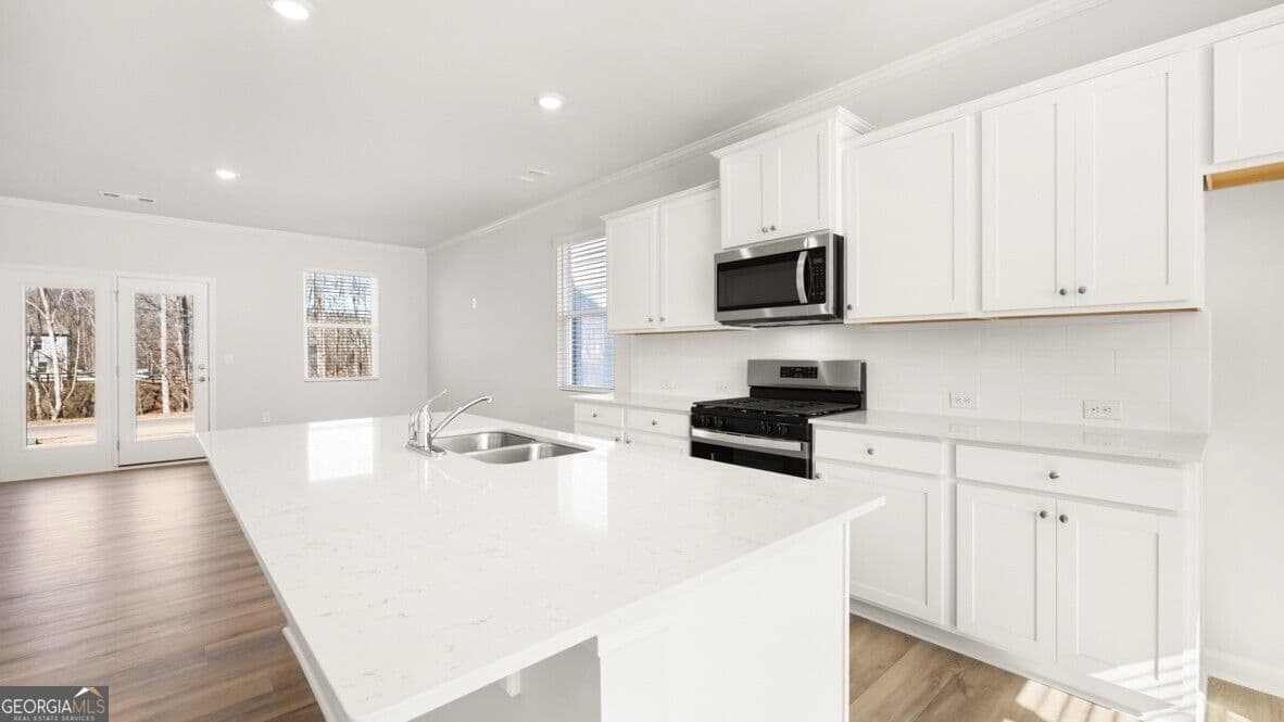 4 bedroom, 2.5 bathroom, 2,398 sq ft single family residence for sale at 90 Lambton Place, Braselton, GA 30517 — photo 9