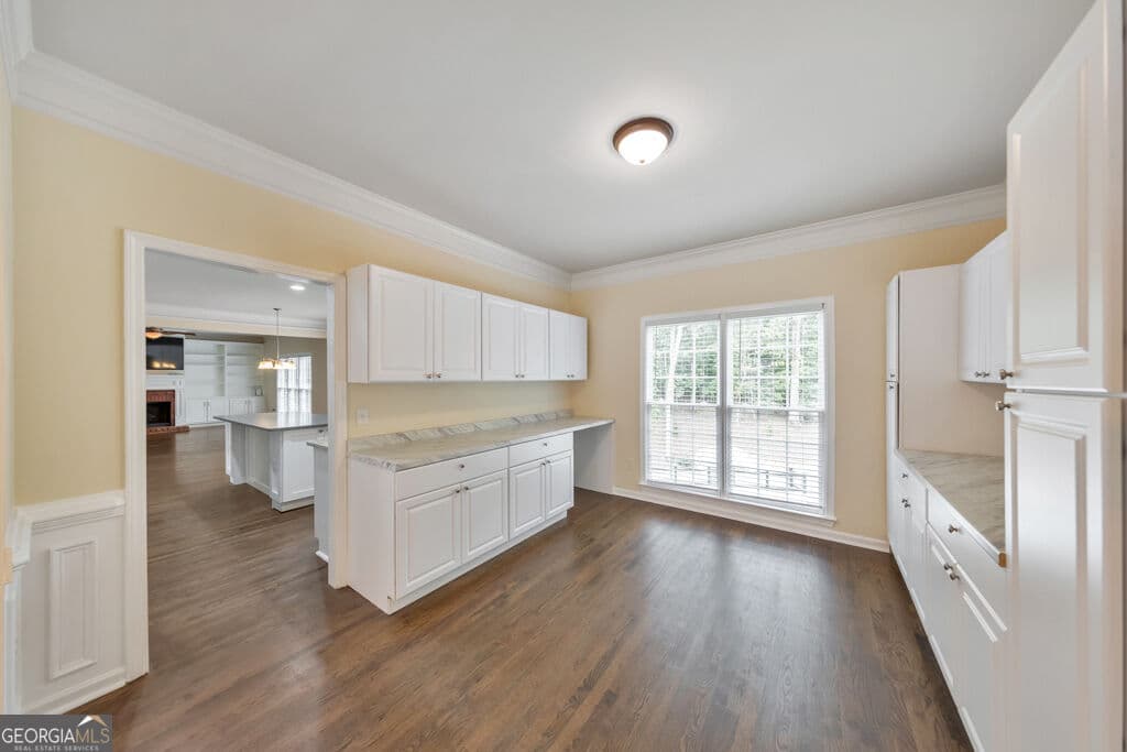 6 bedroom, 5 bathroom, 5,003 sq ft single family residence for sale at 396 Collegiate Drive, Powder Springs, GA 30127 — photo 9