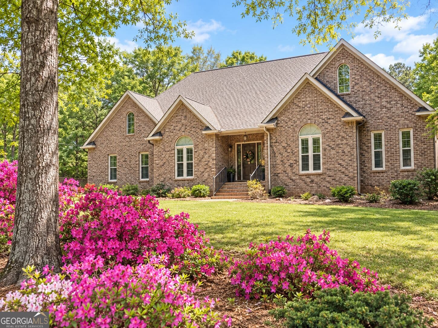 3 bedroom, 3 bathroom, 4,450 sq ft single family residence for sale at 381 Hickory Ridge Road, Jackson, GA 30233 — photo 1 of 45
