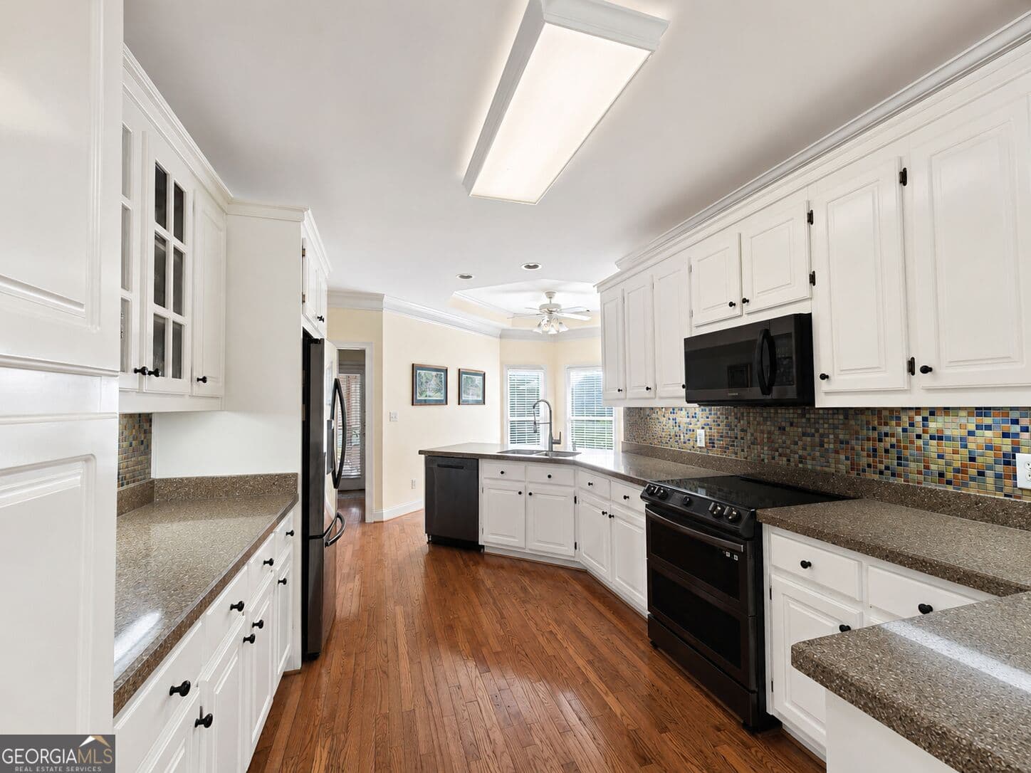 3 bedroom, 3 bathroom, 4,450 sq ft single family residence for sale at 381 Hickory Ridge Road, Jackson, GA 30233 — photo 5