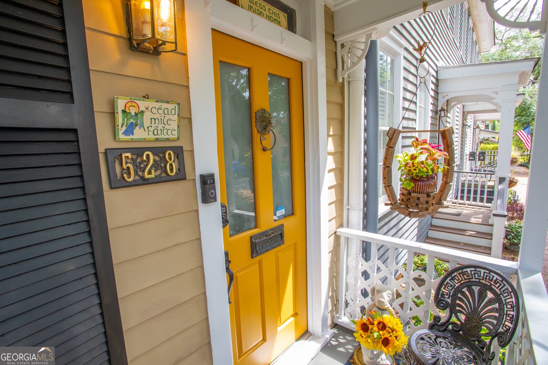 3 bedroom, 2.5 bathroom single family residence for sale at 528 E Jones Street, Savannah, GA 31401 — photo 5