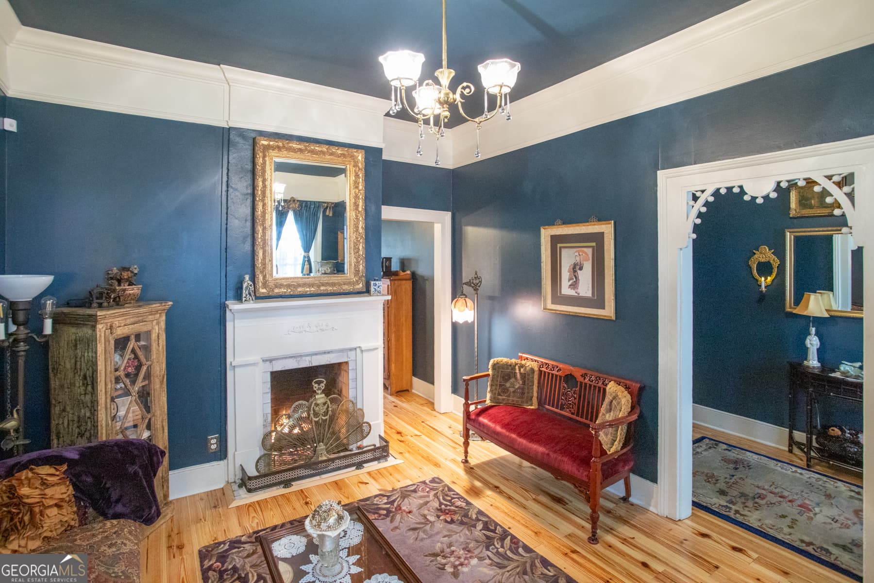 3 bedroom, 2.5 bathroom single family residence for sale at 528 E Jones Street, Savannah, GA 31401 — photo 8