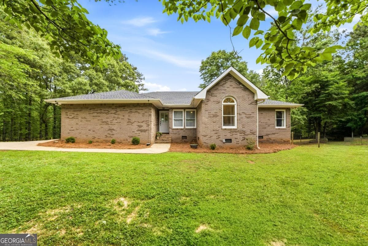 3 bedroom, 2.5 bathroom, 2,410 sq ft single family residence sold at 610 Ralls Road, Hogansville, GA 30230