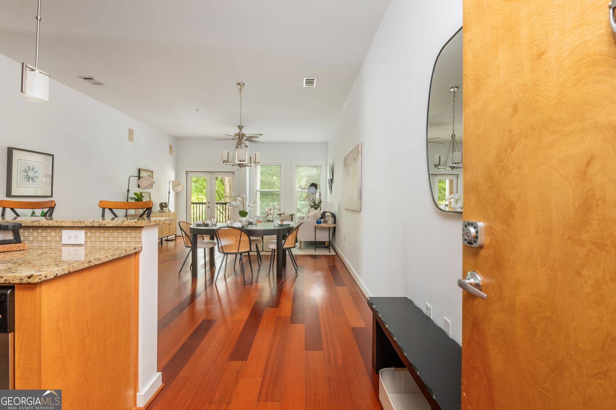 2 bedroom, 2 bathroom, 1,191 sq ft condominium for sale at 870 Inman Village Parkway 201, Atlanta, GA 30307 — photo 4