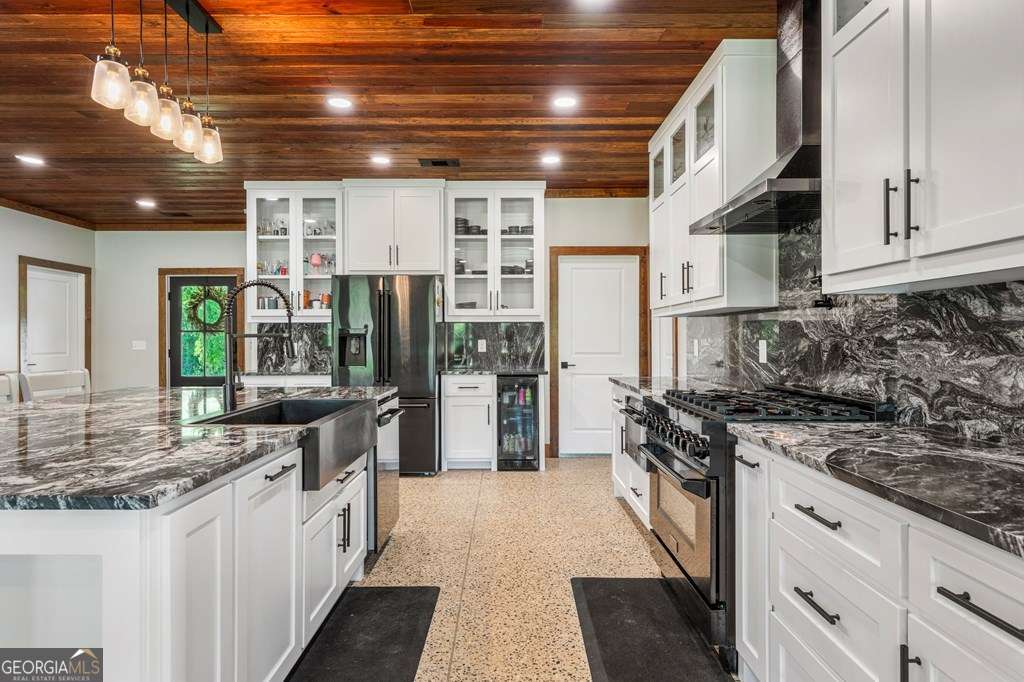 3 bedroom, 3.5 bathroom, 3,668 sq ft single family residence for sale at 795 Hunter Road, Cataula, GA 31804 — photo 6