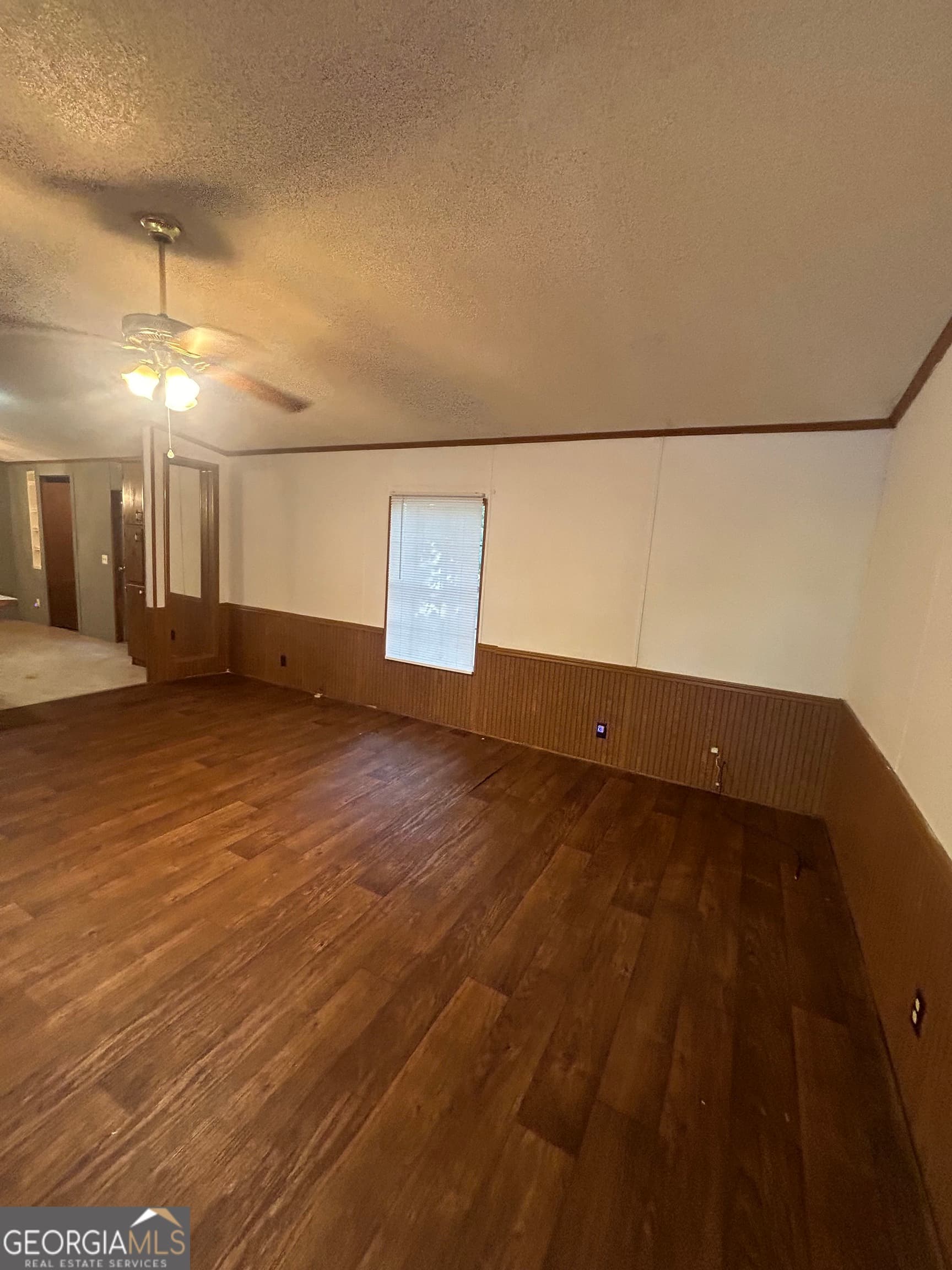 2 bedroom, 2 bathroom, 1,316 sq ft manufactured home,single family residence for sale at 269 Lakeview Drive, Locust Grove, GA 30248 — photo 7