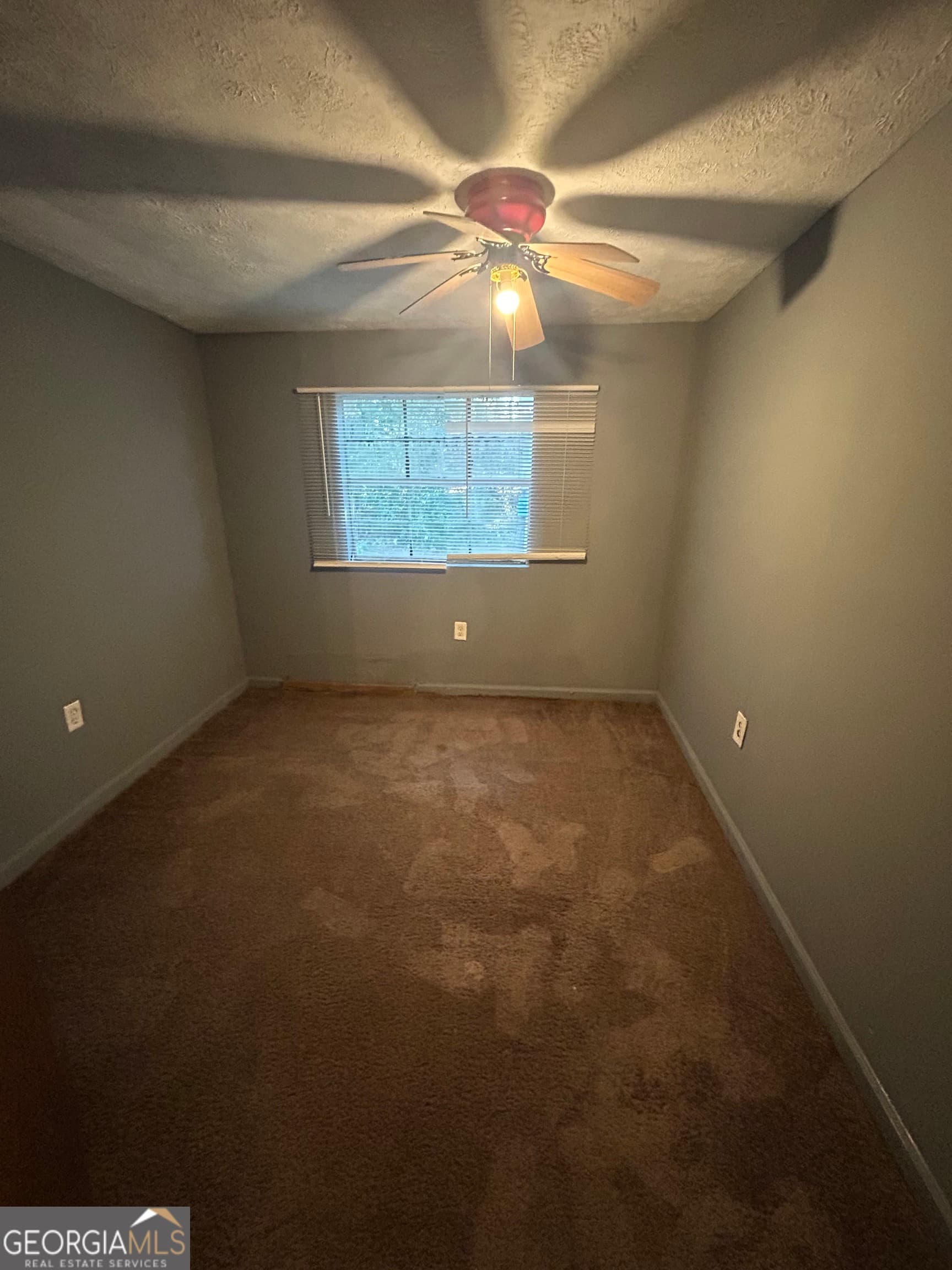 2 bedroom, 2 bathroom, 1,316 sq ft manufactured home,single family residence for sale at 269 Lakeview Drive, Locust Grove, GA 30248 — photo 8