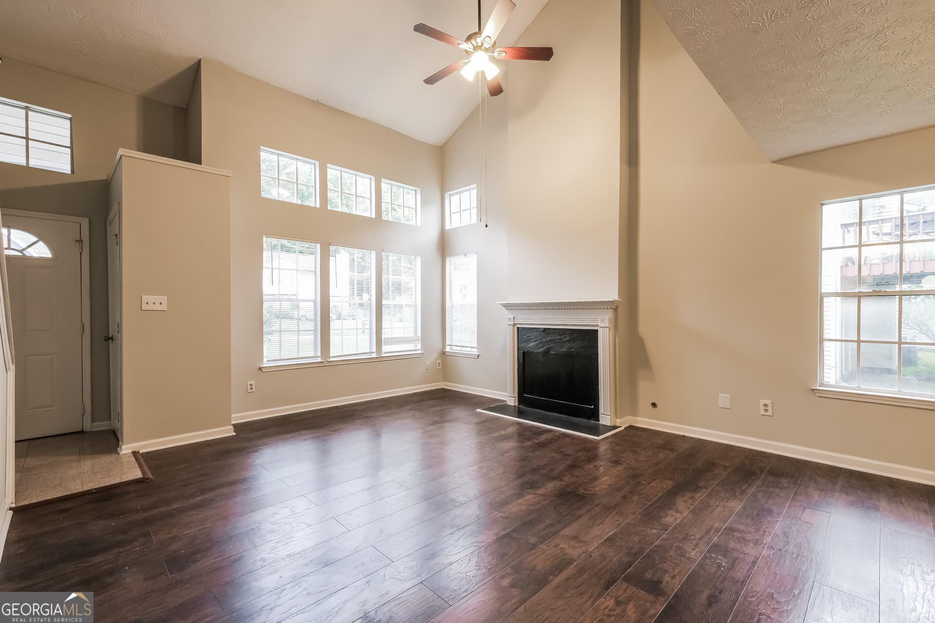 3 bedroom, 2.5 bathroom, 1,626 sq ft single family residence for sale at 1701 Ivy Glenn Road, Decatur, GA 30032 — photo 6