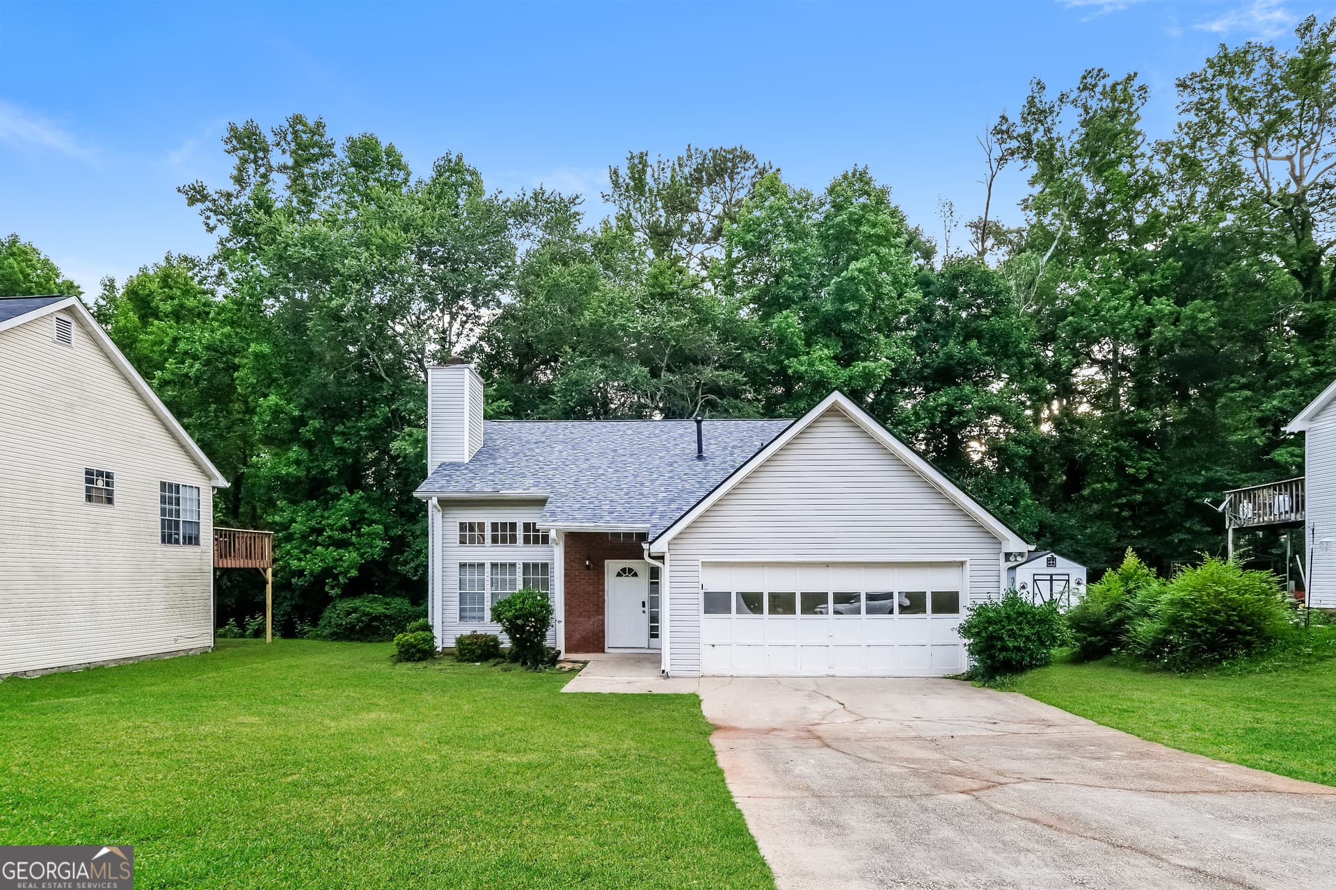 3 bedroom, 2.5 bathroom, 1,626 sq ft single family residence for sale at 1701 Ivy Glenn Road, Decatur, GA 30032 — photo 1 of 22