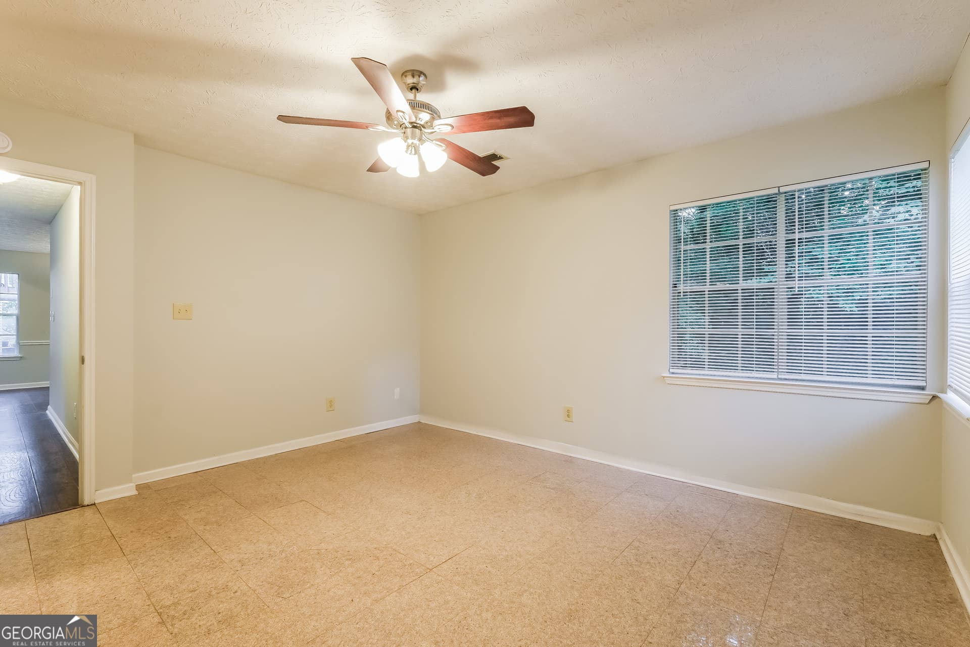3 bedroom, 2.5 bathroom, 1,626 sq ft single family residence for sale at 1701 Ivy Glenn Road, Decatur, GA 30032 — photo 10