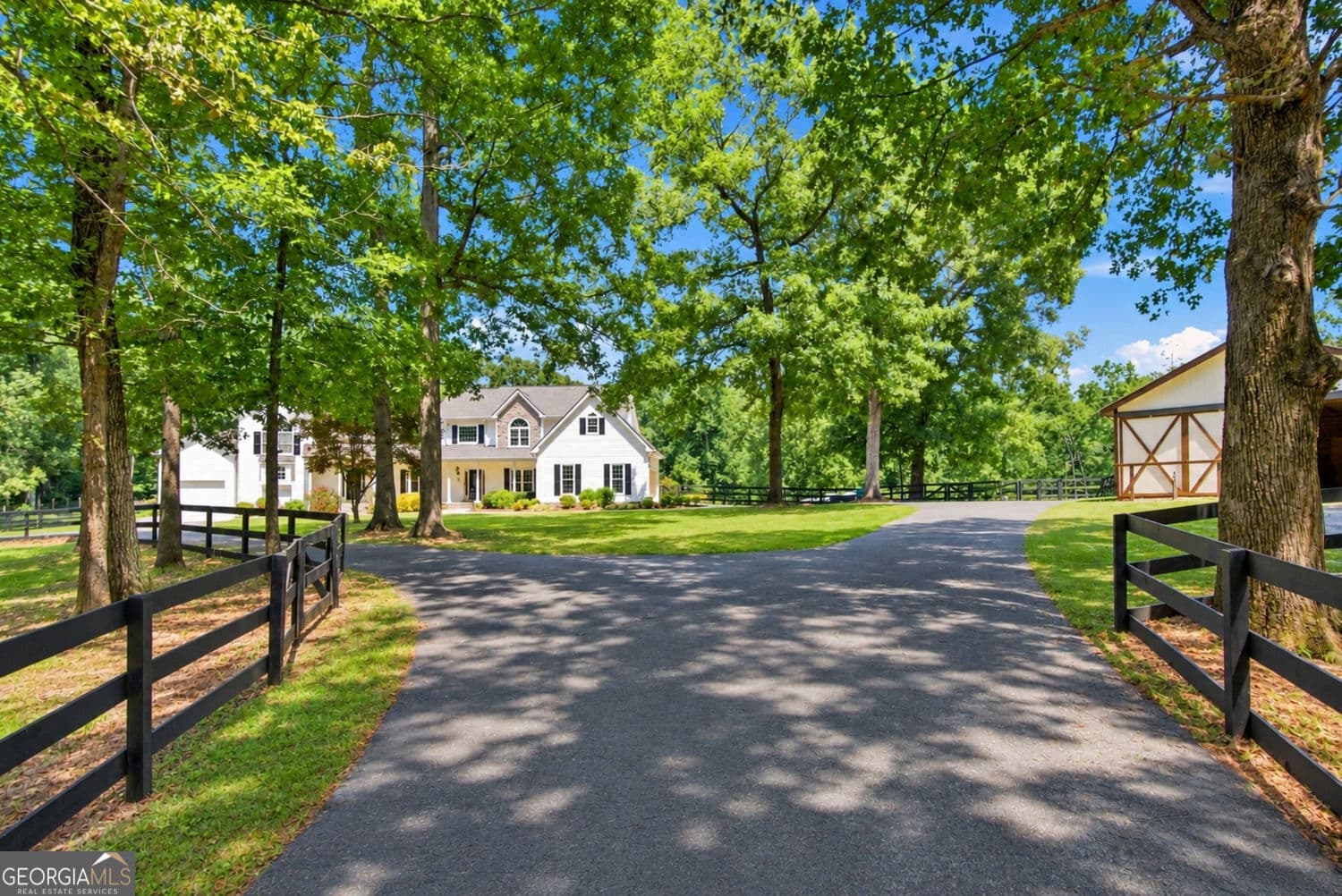 7 bedroom, 6.5 bathroom, 5,097 sq ft single family residence for sale at 2203 Arbor Hill Road, Canton, GA 30115 — photo 2