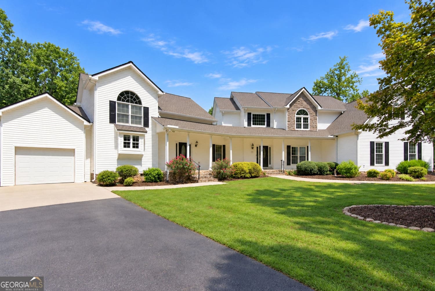7 bedroom, 6.5 bathroom, 5,097 sq ft single family residence for sale at 2203 Arbor Hill Road, Canton, GA 30115 — photo 10