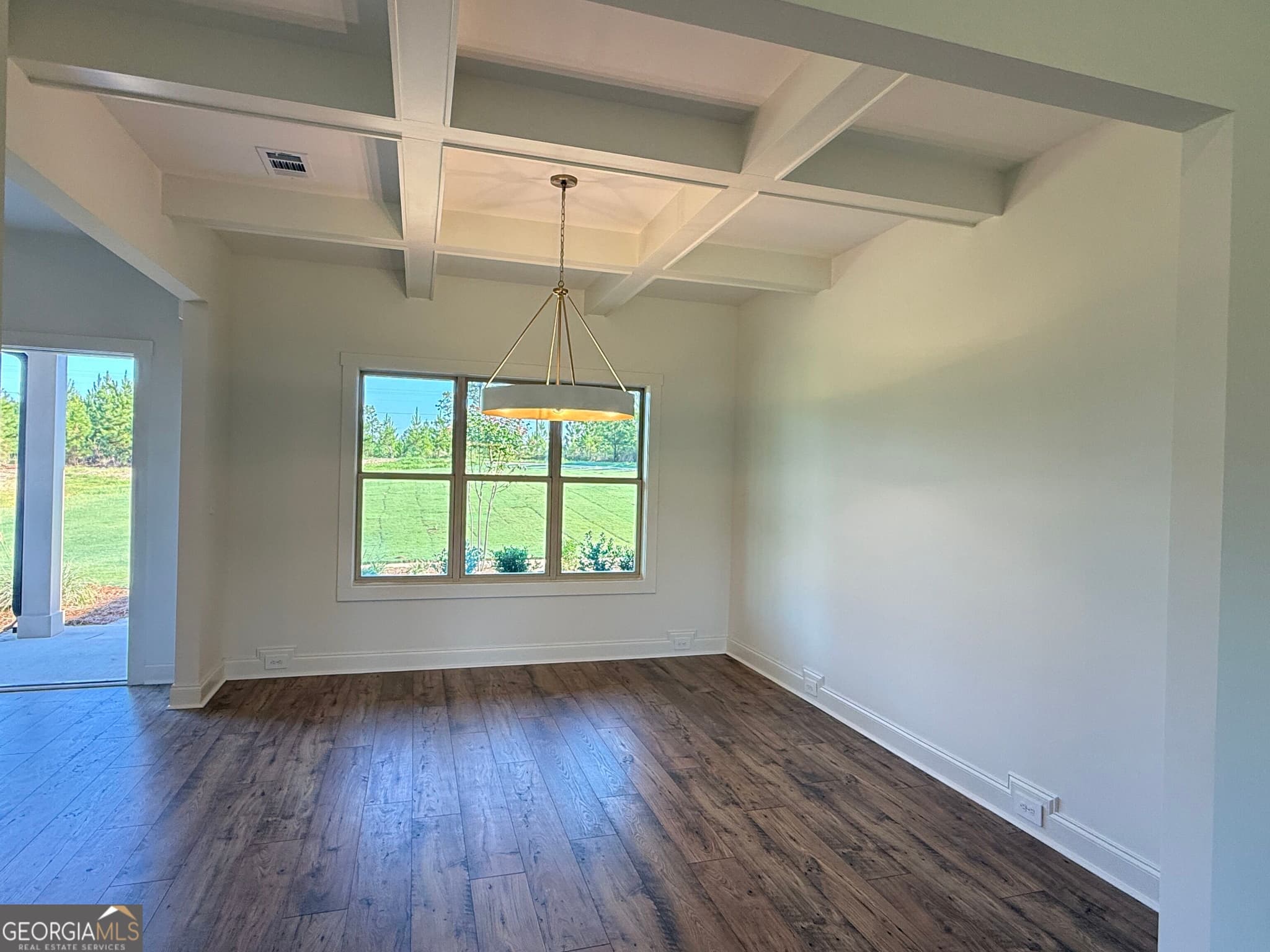 4 bedroom, 3.5 bathroom, 3,017 sq ft single family residence under contract at 823 Hopewell Road, Forsyth, GA 31029 — photo 6