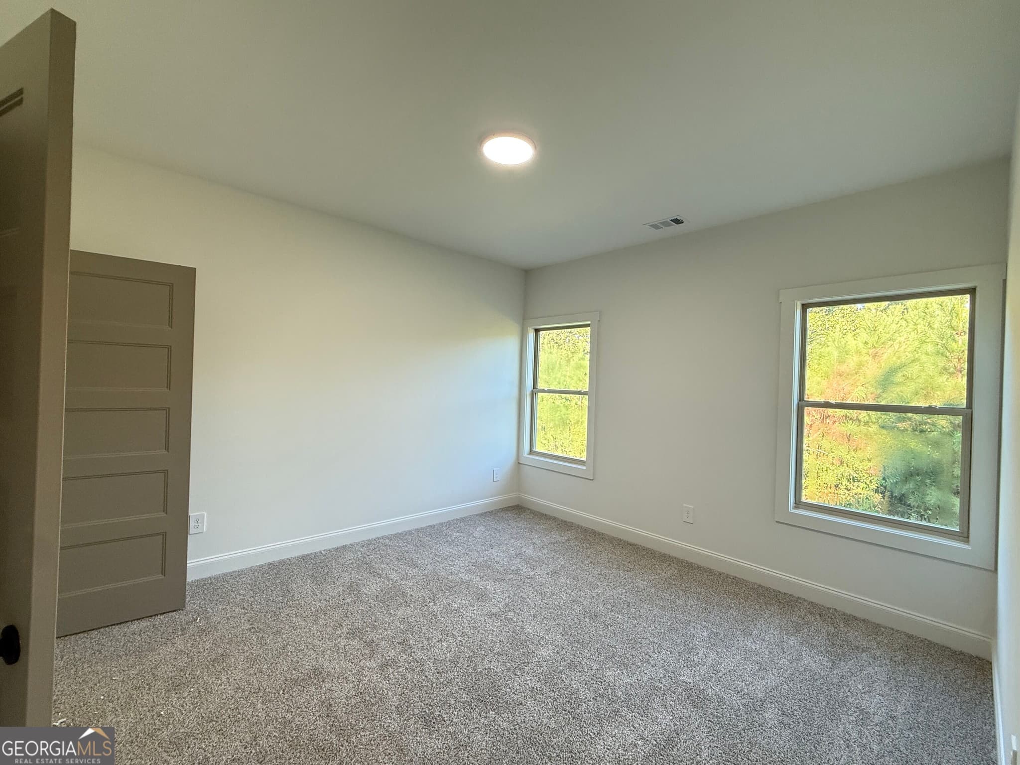 4 bedroom, 3.5 bathroom, 3,017 sq ft single family residence under contract at 823 Hopewell Road, Forsyth, GA 31029 — photo 9