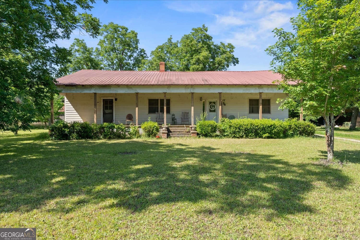 4 bedroom, 2 bathroom, 4,000 sq ft mixed use for sale at 5331 Union Point Highway, Union Point, GA 30669