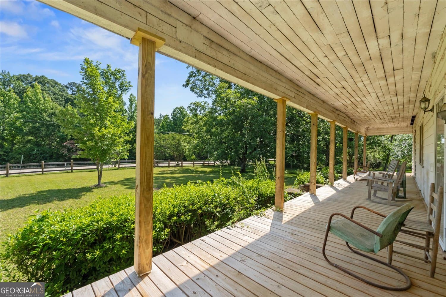 4 bedroom, 2 bathroom, 4,000 sq ft mixed use for sale at 5331 Union Point Highway, Union Point, GA 30669 — photo 4