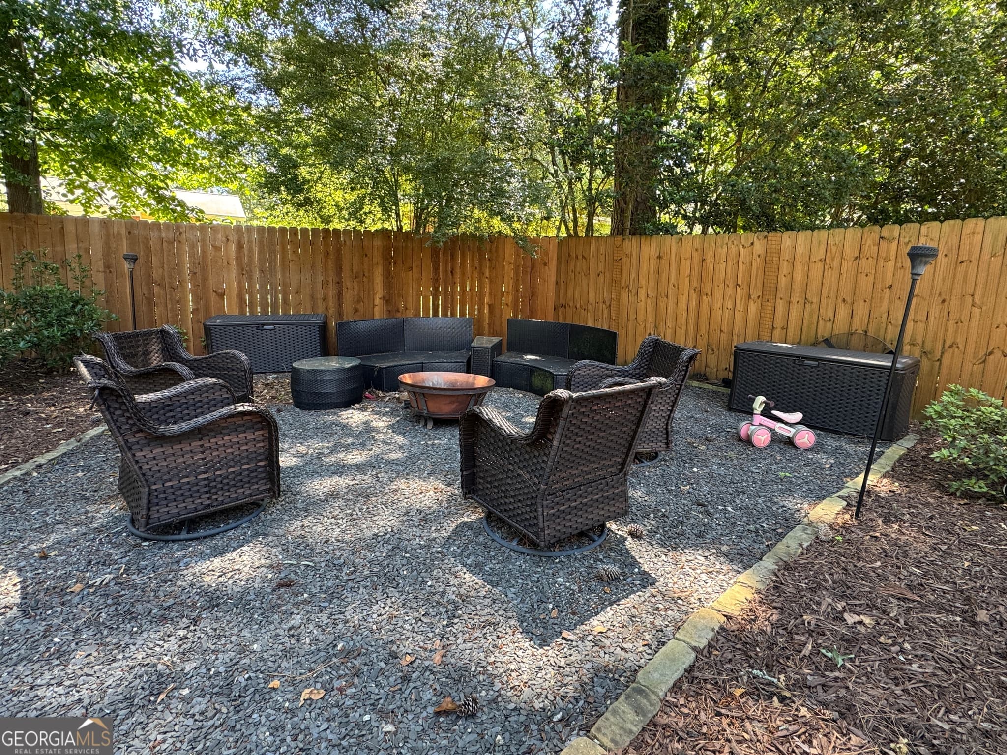5 bedroom, 3 bathroom, 3,300 sq ft single family residence for rent at 859A East Avenue A, Scottdale, GA 30079 for $4,875 a month — photo 9