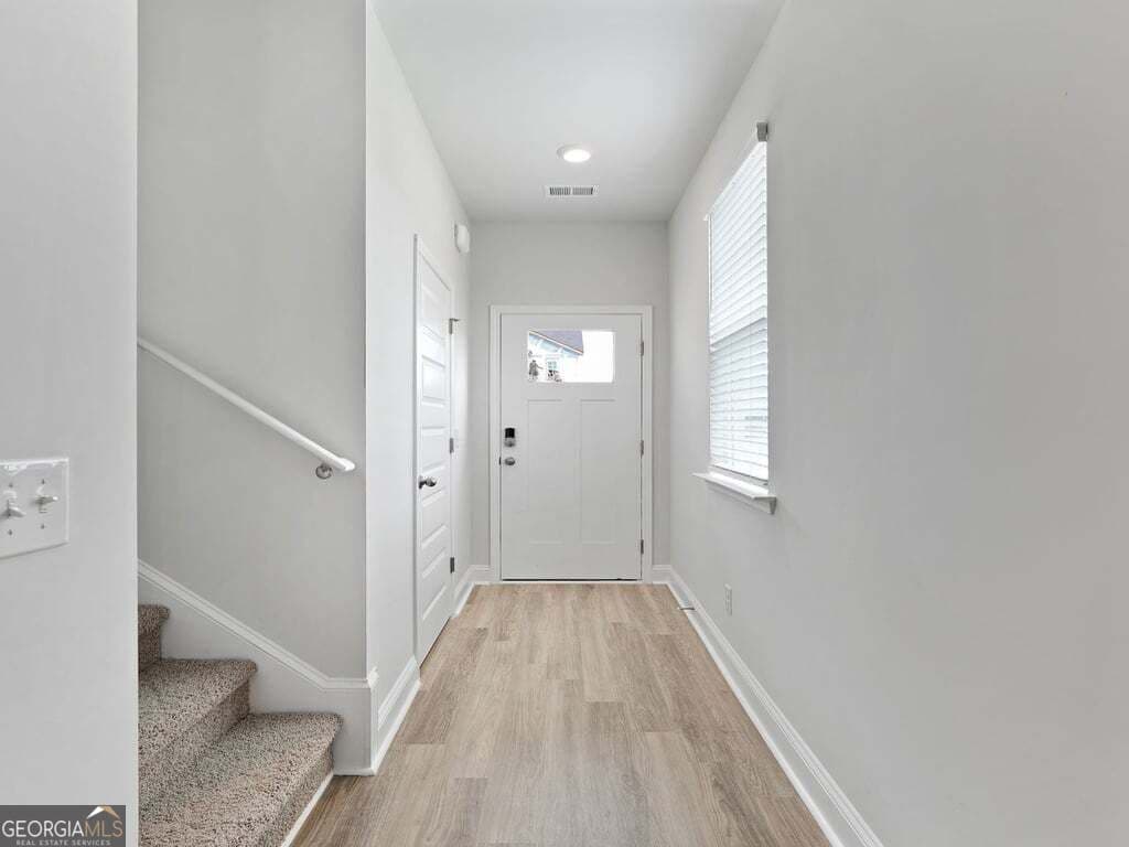 4 bedroom, 2.5 bathroom, 2,396 sq ft single family residence for sale at 242 Hammersmith Landing, Brunswick, GA 31525 — photo 4