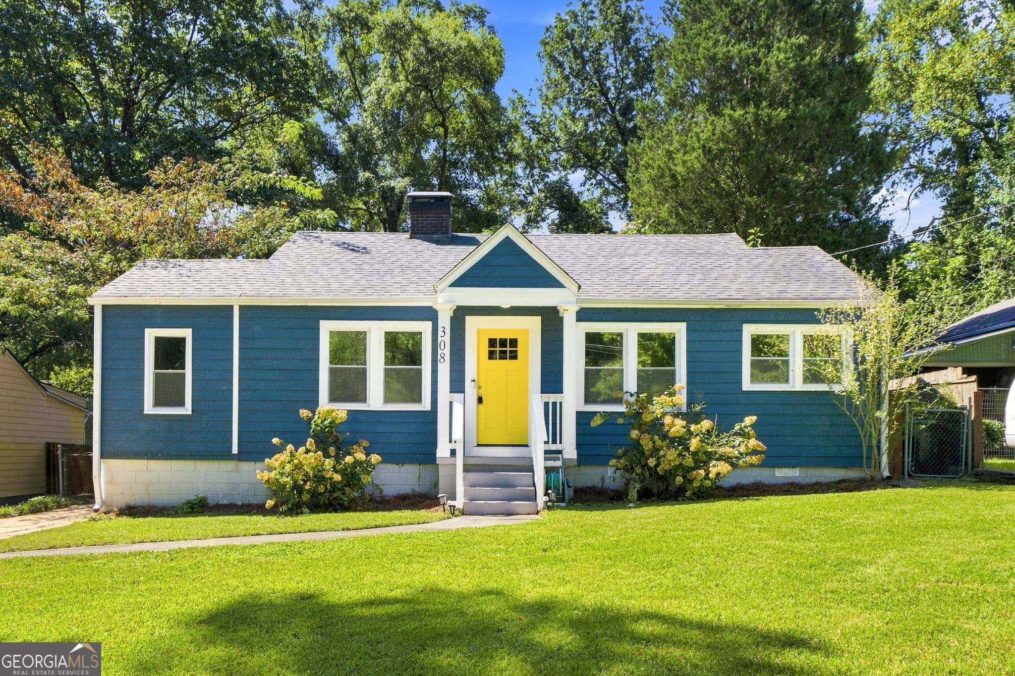 3 bedroom, 2 bathroom, 1,127 sq ft single family residence for sale at 308 Maple Street, Hapeville, GA 30354 — photo 1 of 29
