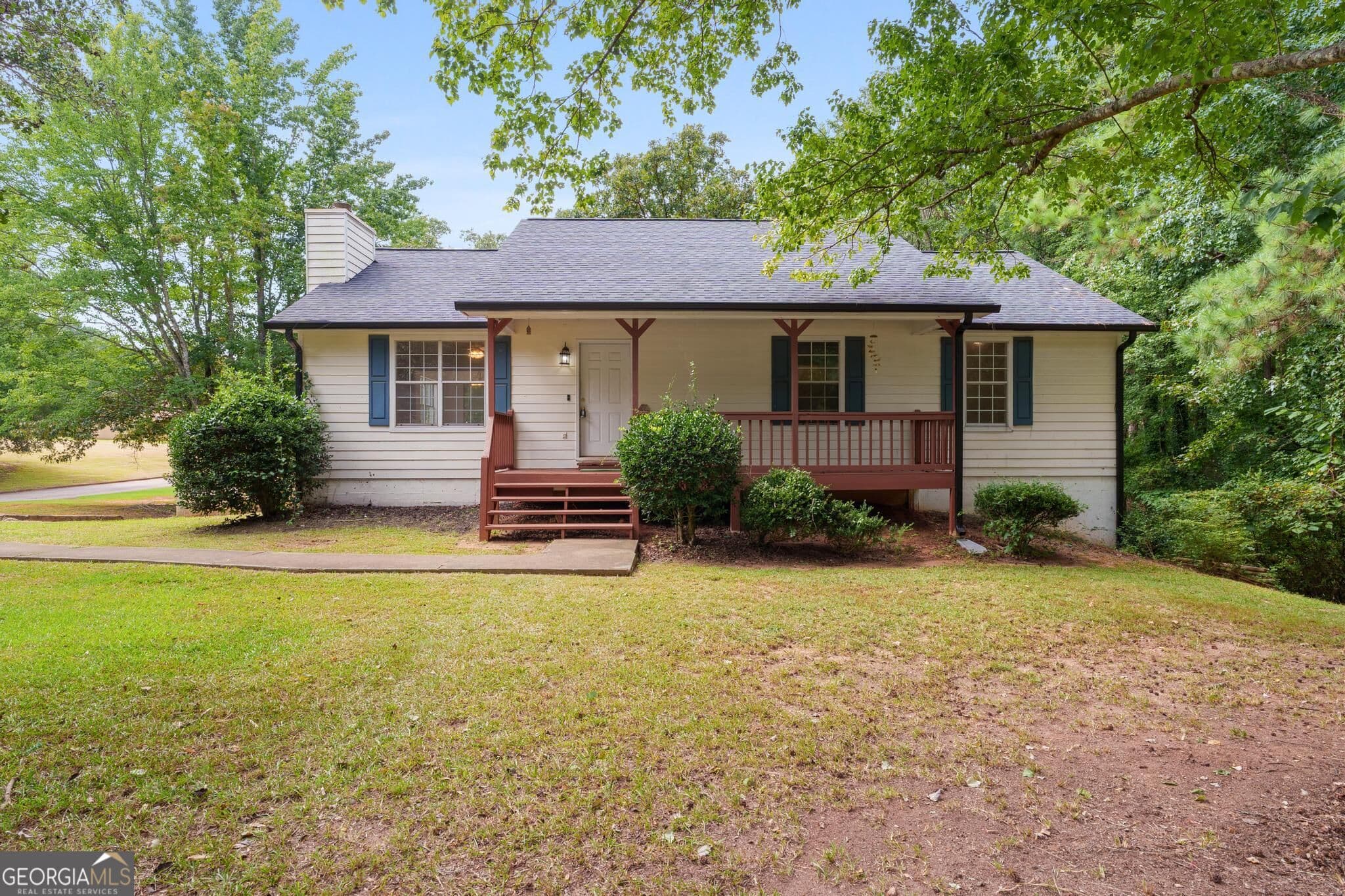 3 bedroom, 2 bathroom, 1,440 sq ft single family residence for sale at 45 Boxwood Court, Mcdonough, GA 30252 — photo 3