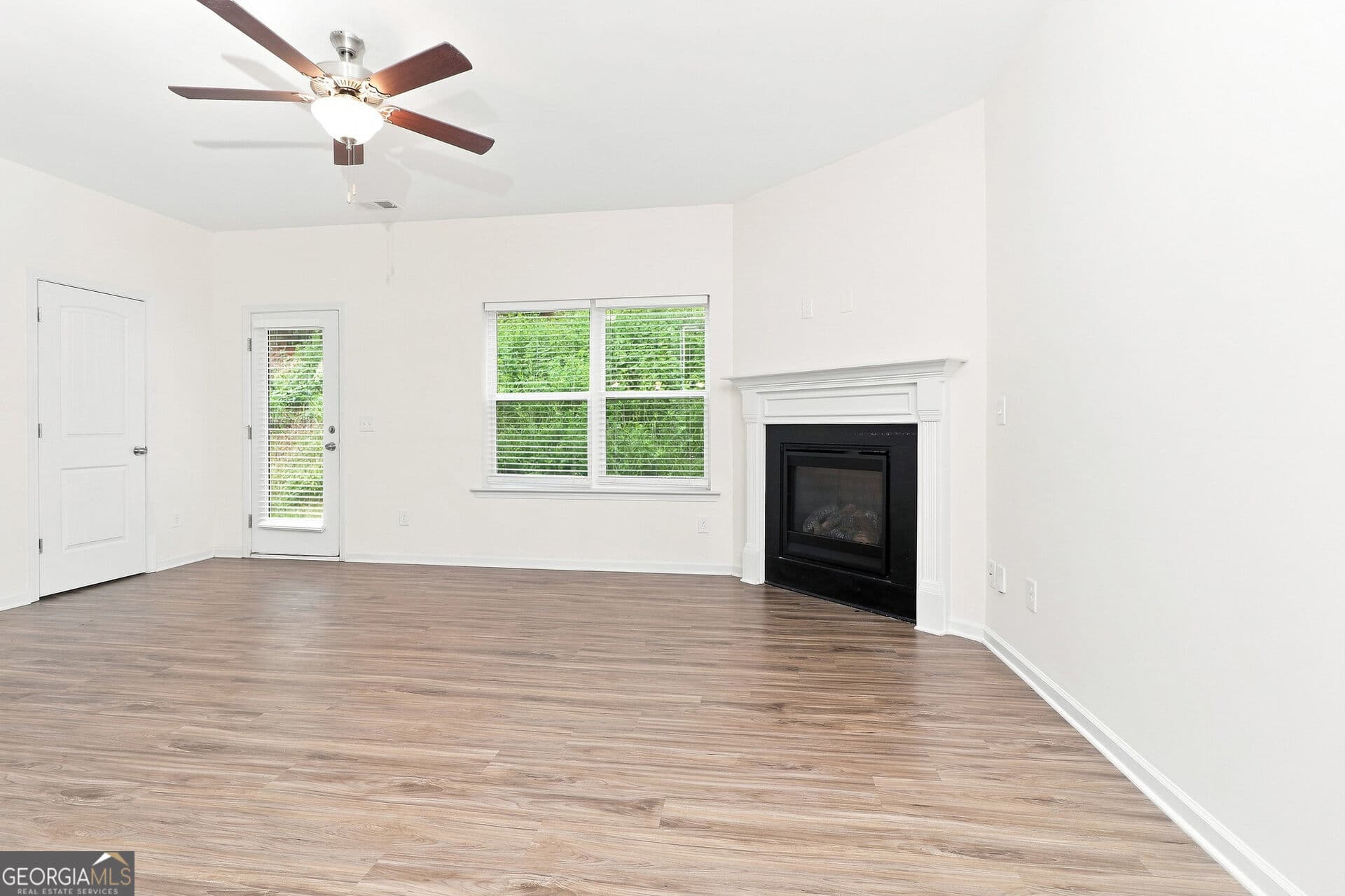 4 bedroom, 3.5 bathroom single family residence for sale at 176 Bryon Lane, Acworth, GA 30102 — photo 7