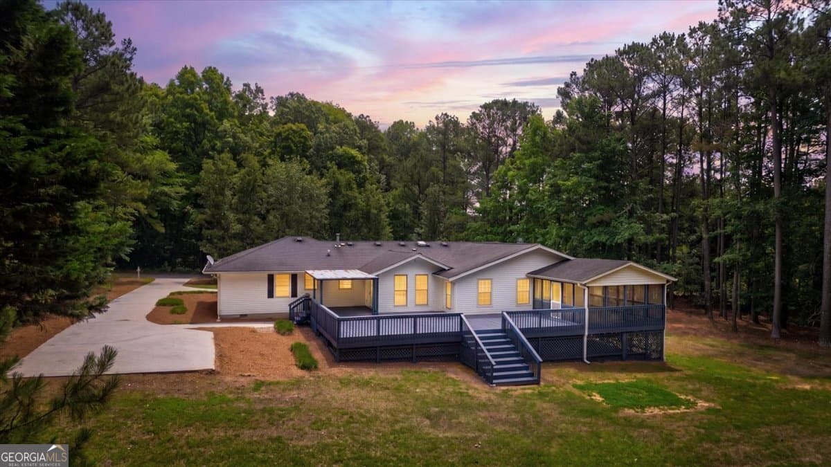 4 bedroom, 3 bathroom, 2,542 sq ft single family residence for sale at 480 Forest Oak Drive, Stockbridge, GA 30281 — photo 4