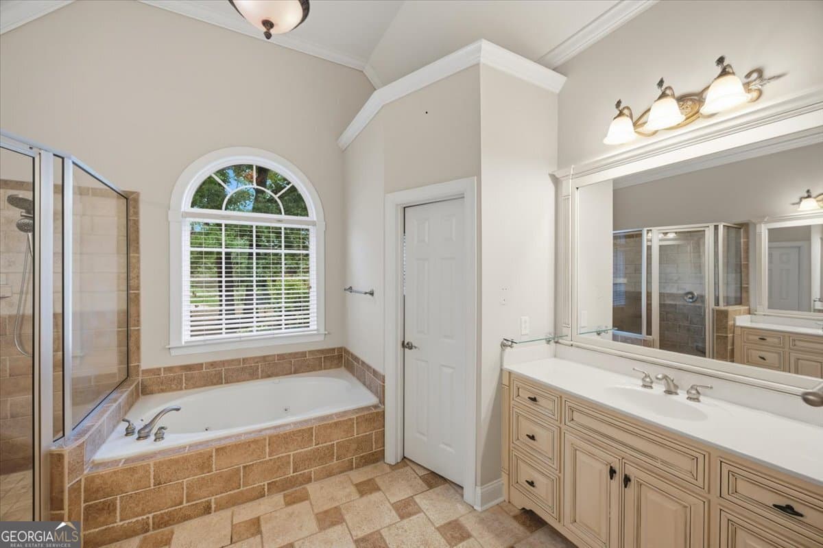 6 bedroom, 5 bathroom, 5,035 sq ft single family residence for sale at 134 Broadleaf Drive, Macon, GA 31210 — photo 9