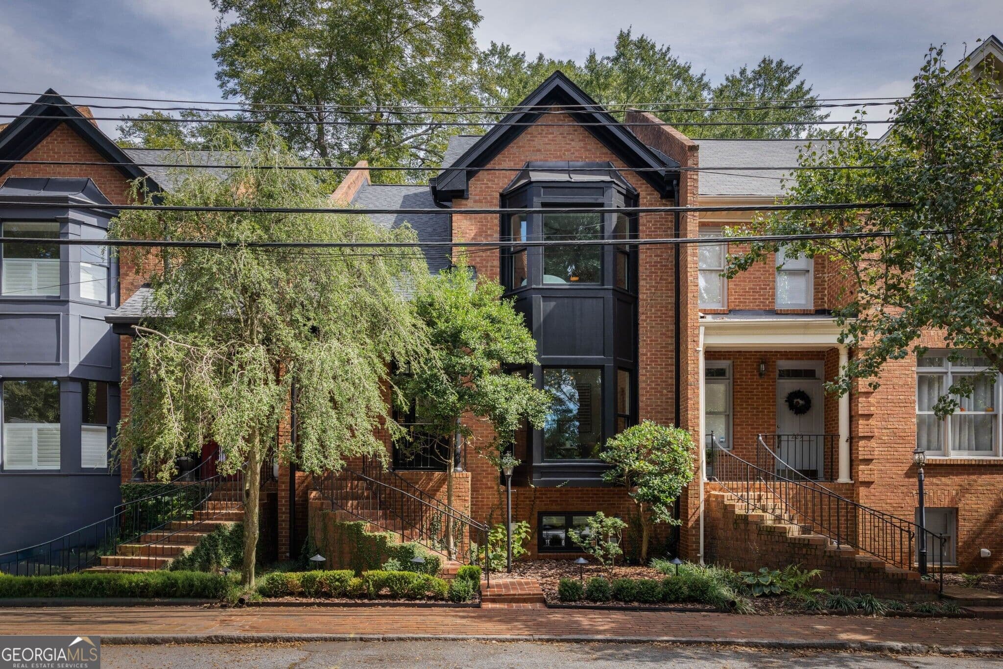 3 bedroom, 3.5 bathroom, 1,900 sq ft townhouse for sale at 233 Sycamore Place, Decatur, GA 30030 — photo 4
