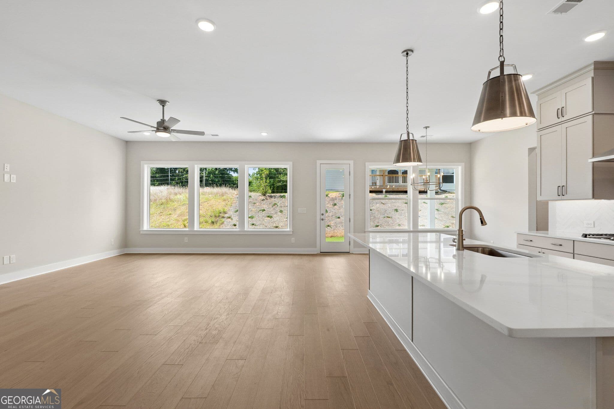 3 bedroom, 3 bathroom, 2,310 sq ft single family residence for sale at 242 Mill Chase Drive, Dallas, GA 30157 — photo 6