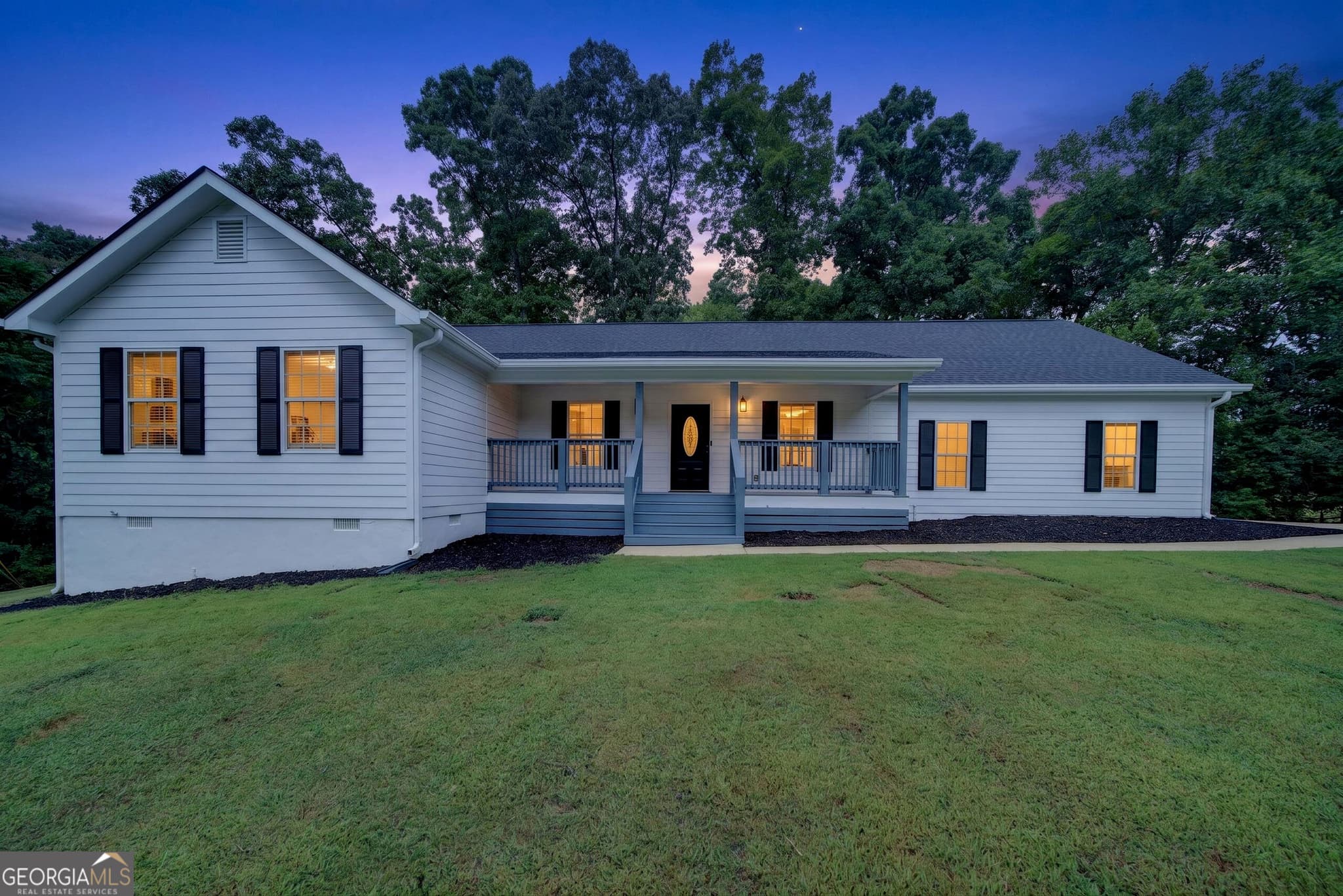 3 bedroom, 2 bathroom, 1,810 sq ft single family residence for sale at 1121 Ponder Pines Road, Madison, GA 30650 — photo 1 of 39