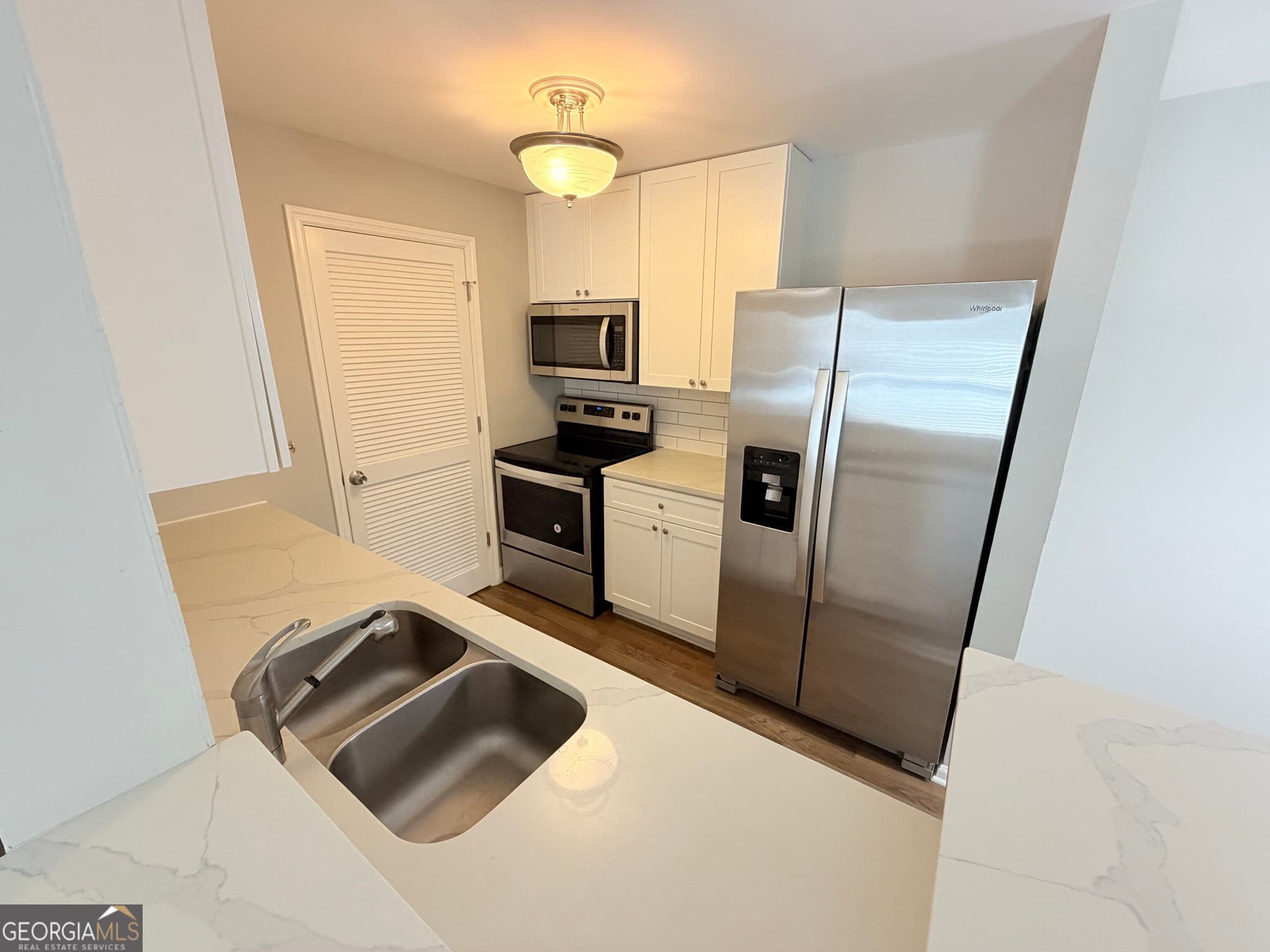 2 bedroom, 2 bathroom, 1,032 sq ft condominium for sale at 322 Granville Court, Atlanta, GA 30328 — photo 10