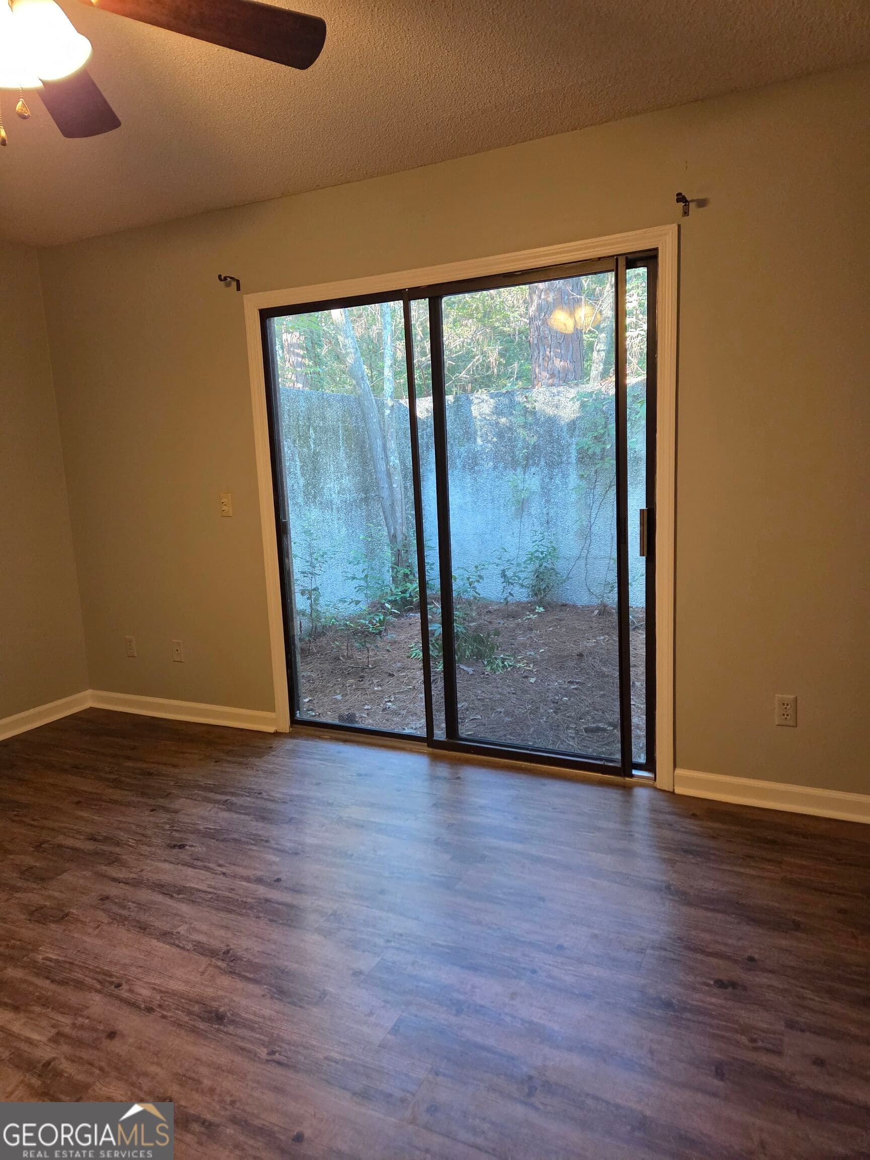 5 bedroom, 2 bathroom single family residence for rent at 112 Greenbriar Trail, Statesboro, GA 30458 for $1,800 a month — photo 5