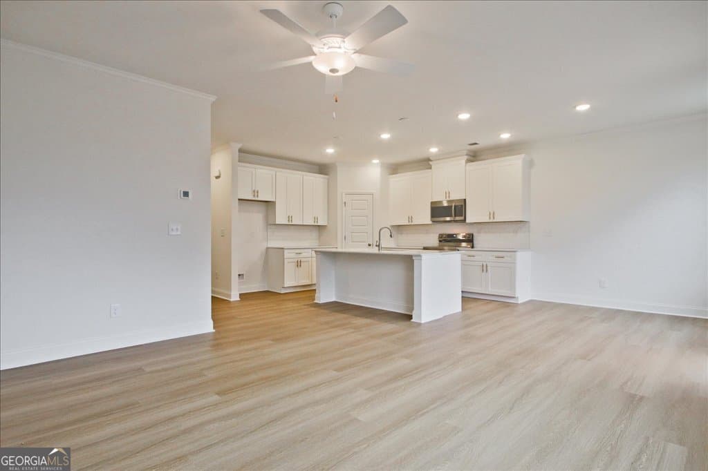3 bedroom, 2.5 bathroom, 1,912 sq ft townhouse for sale at 885 Counterpoint Drive LOT 12, Decatur, GA 30032 — photo 8