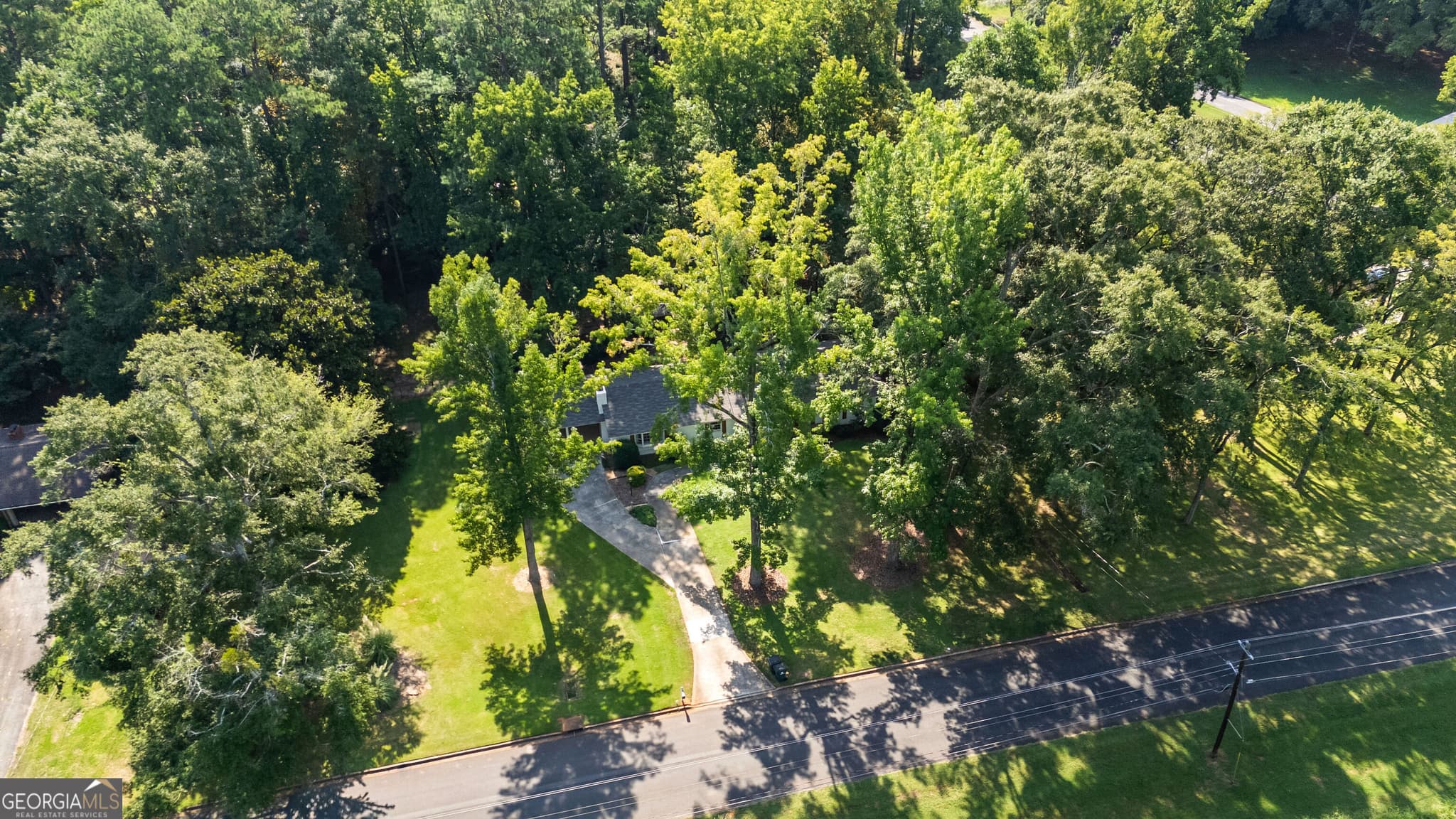 3 bedroom, 2 bathroom, 2,137 sq ft single family residence under contract at 509 Nelson Drive, Thomaston, GA 30286 — photo 6