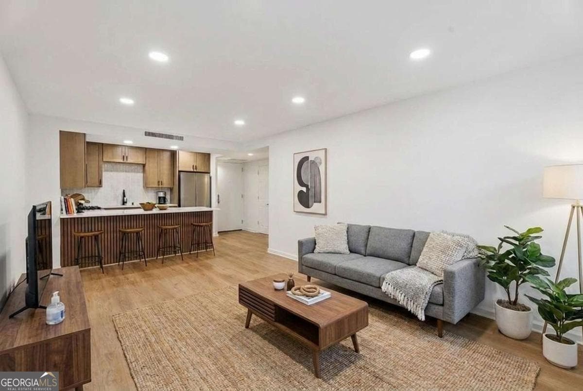 1 bedroom, 1 bathroom, 642 sq ft condominium for sale at 2965 Pharr Court South 118, Atlanta, GA 30305