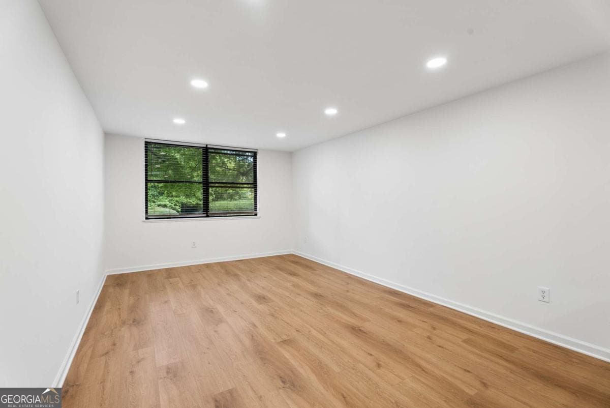 1 bedroom, 1 bathroom, 642 sq ft condominium for sale at 2965 Pharr Court South 118, Atlanta, GA 30305 — photo 10