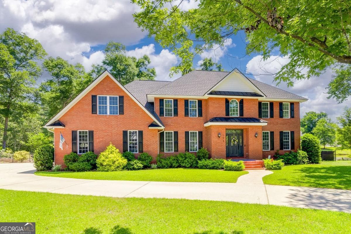 4 bedroom, 3.5 bathroom, 3,804 sq ft single family residence for sale at 152 Cambridge Drive, Rincon, GA 31326 — photo 2